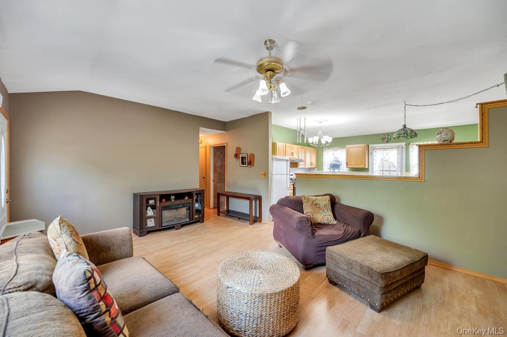 3 Megan Court – For Sale photo 5