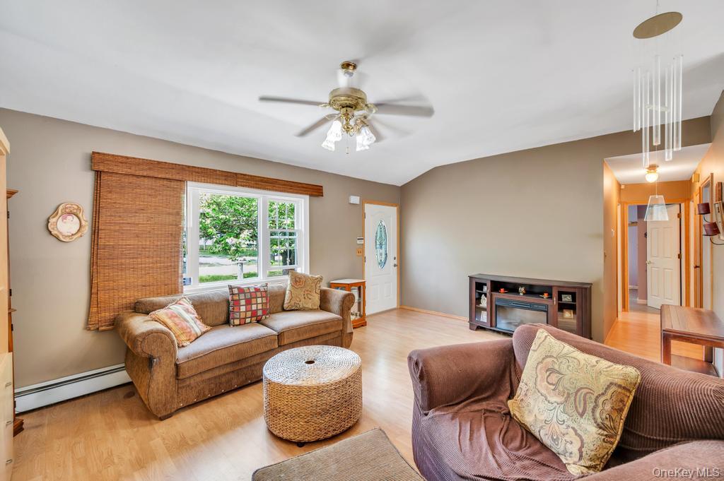 3 Megan Court – For Sale photo 4