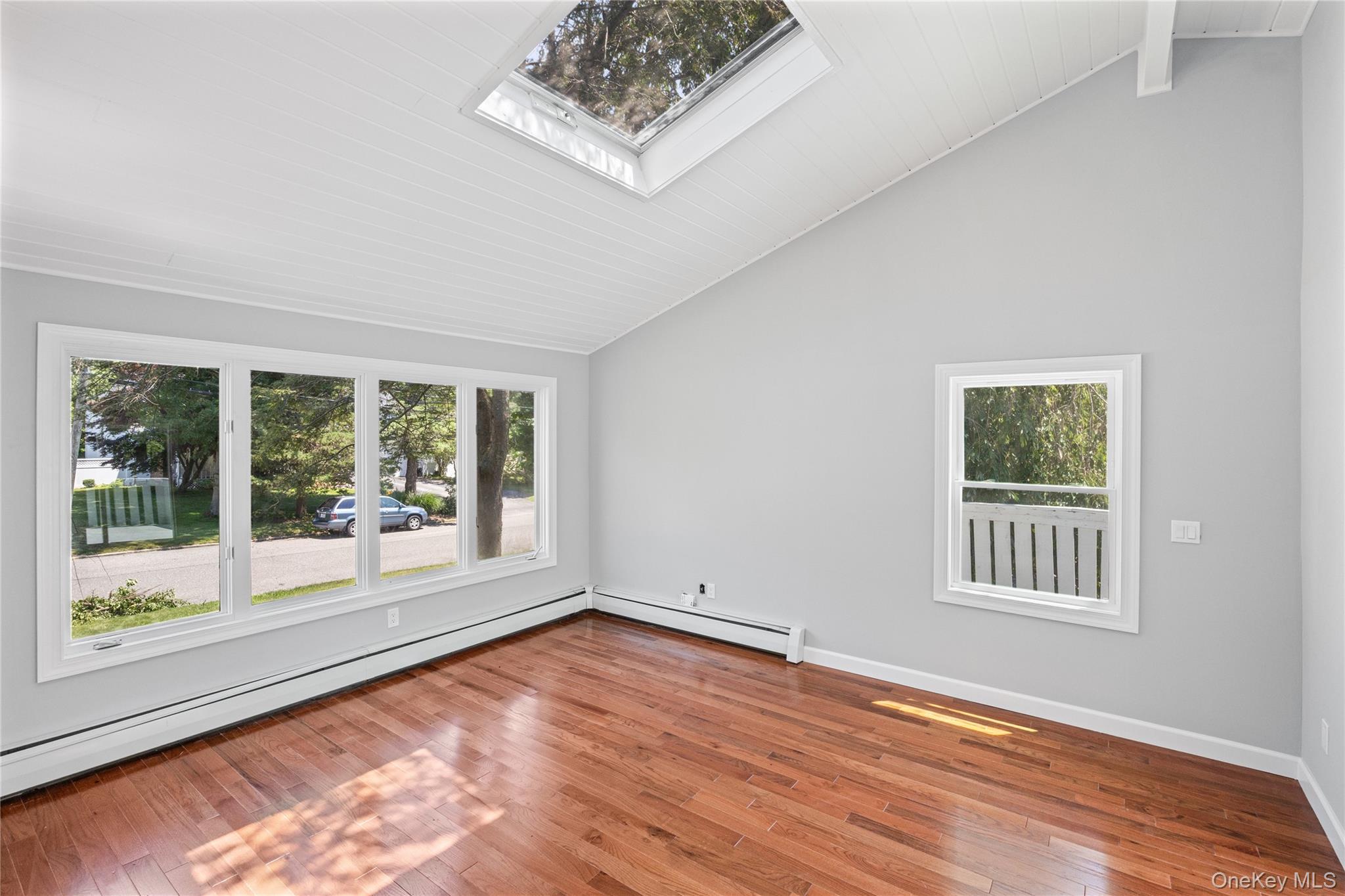 34 John Street N – For Sale photo 7