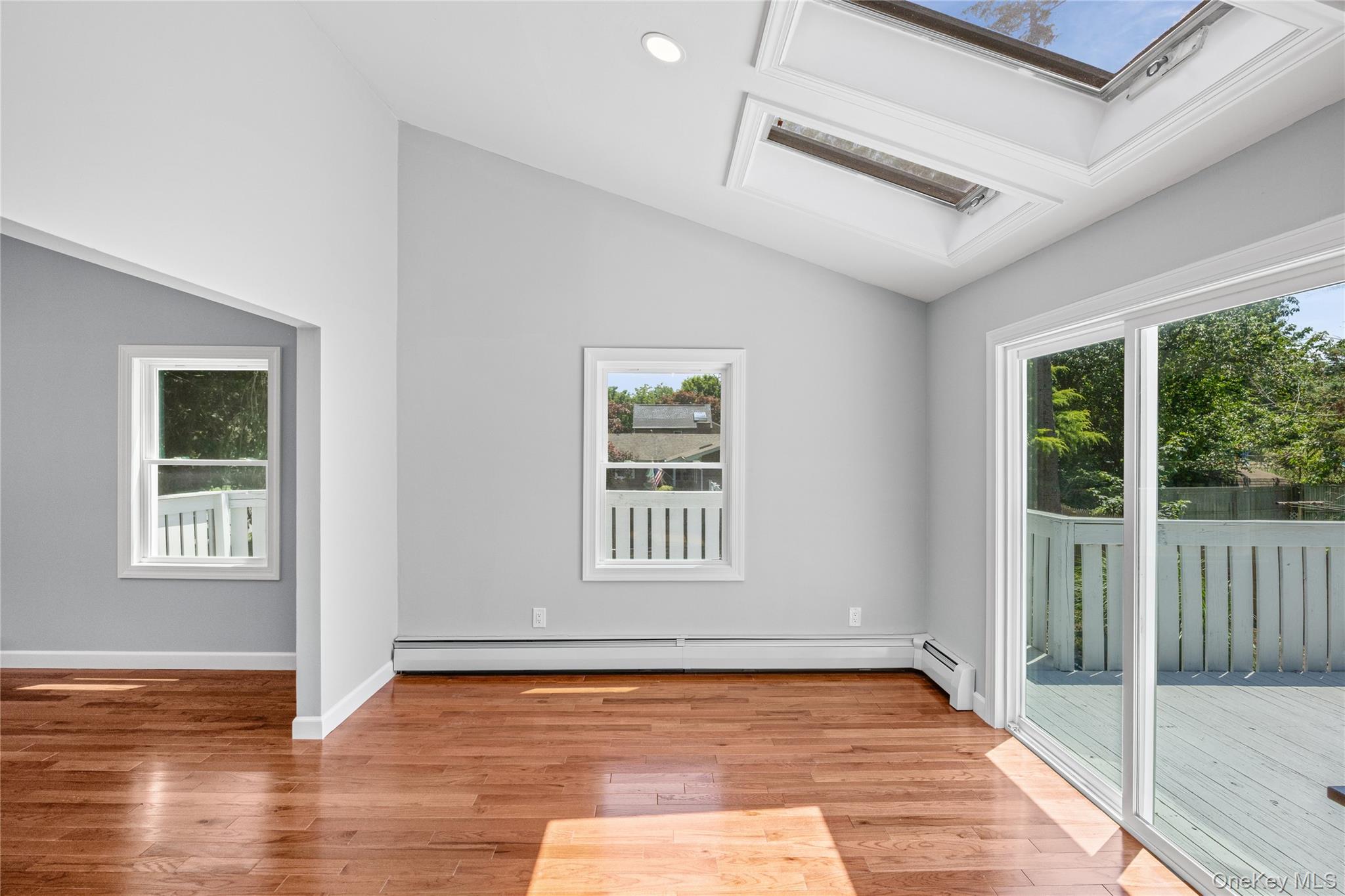 34 John Street N – For Sale photo 26