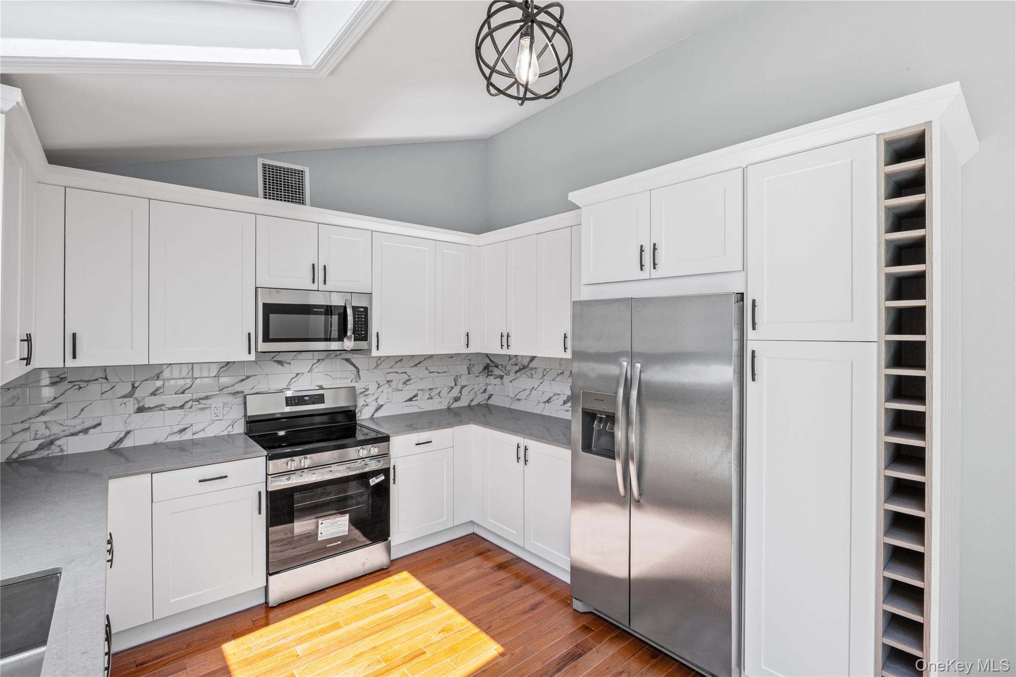 34 John Street N – For Sale photo 19