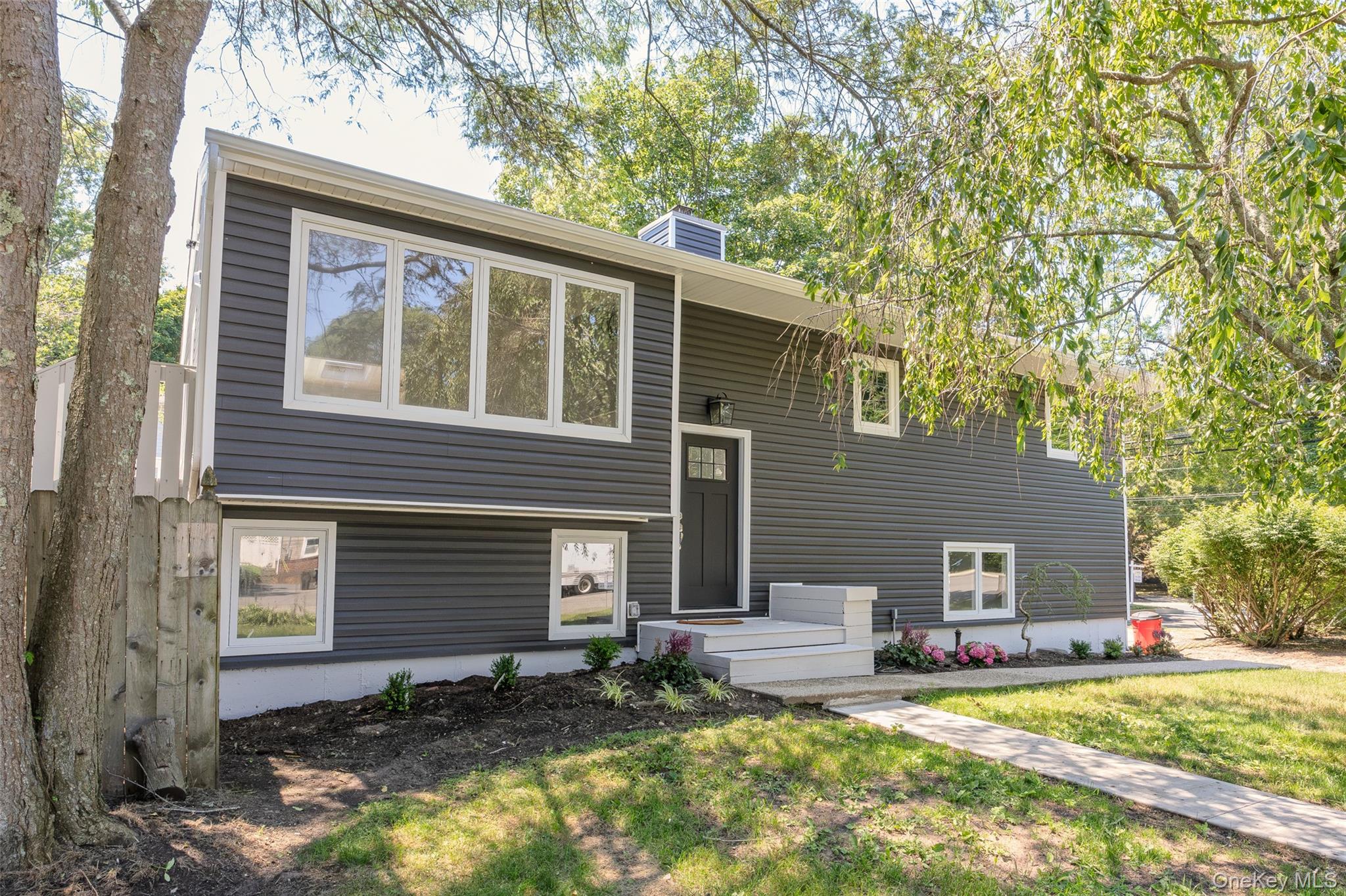 34 John Street N – For Sale