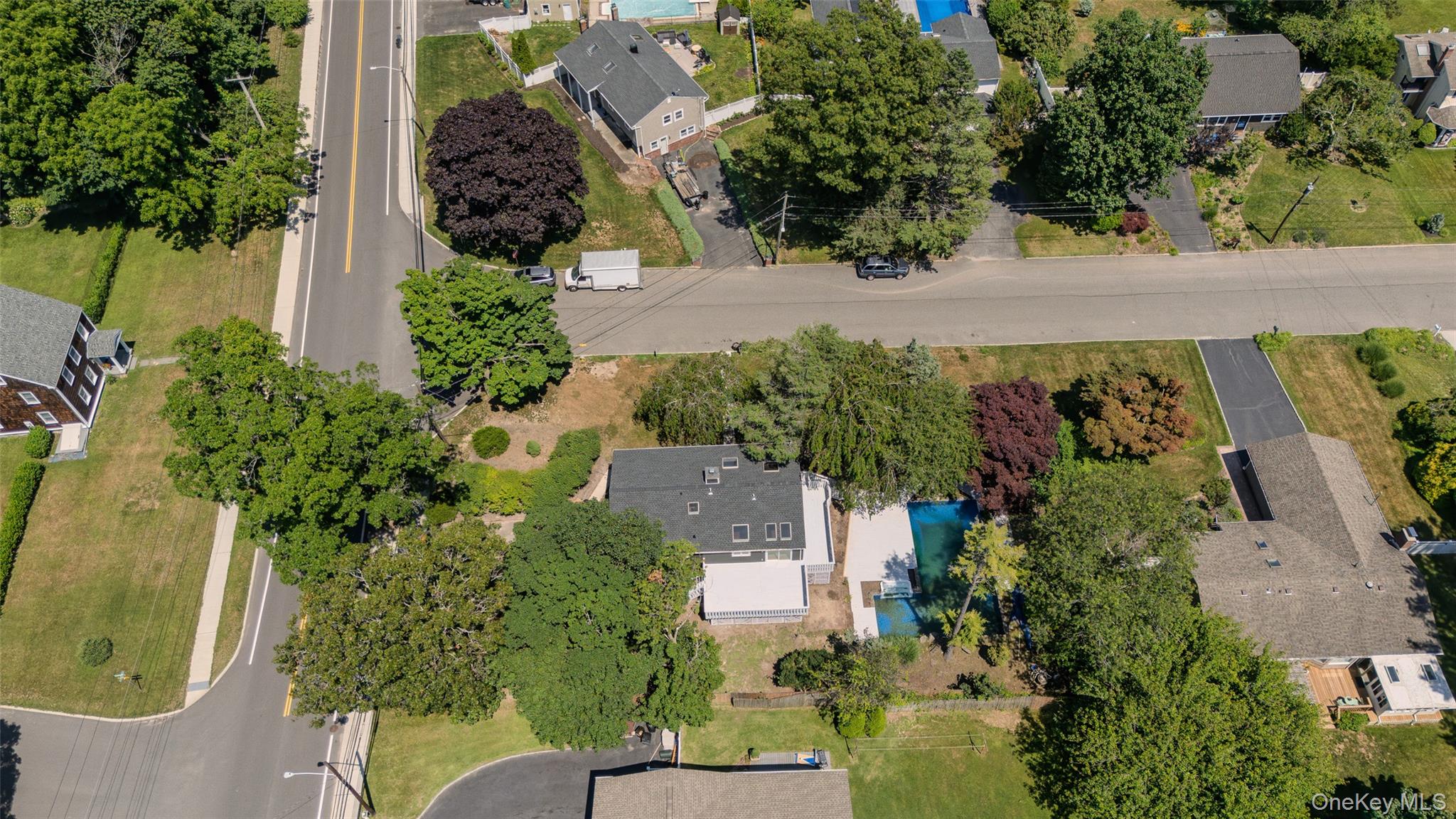 34 John Street N – For Sale photo 8