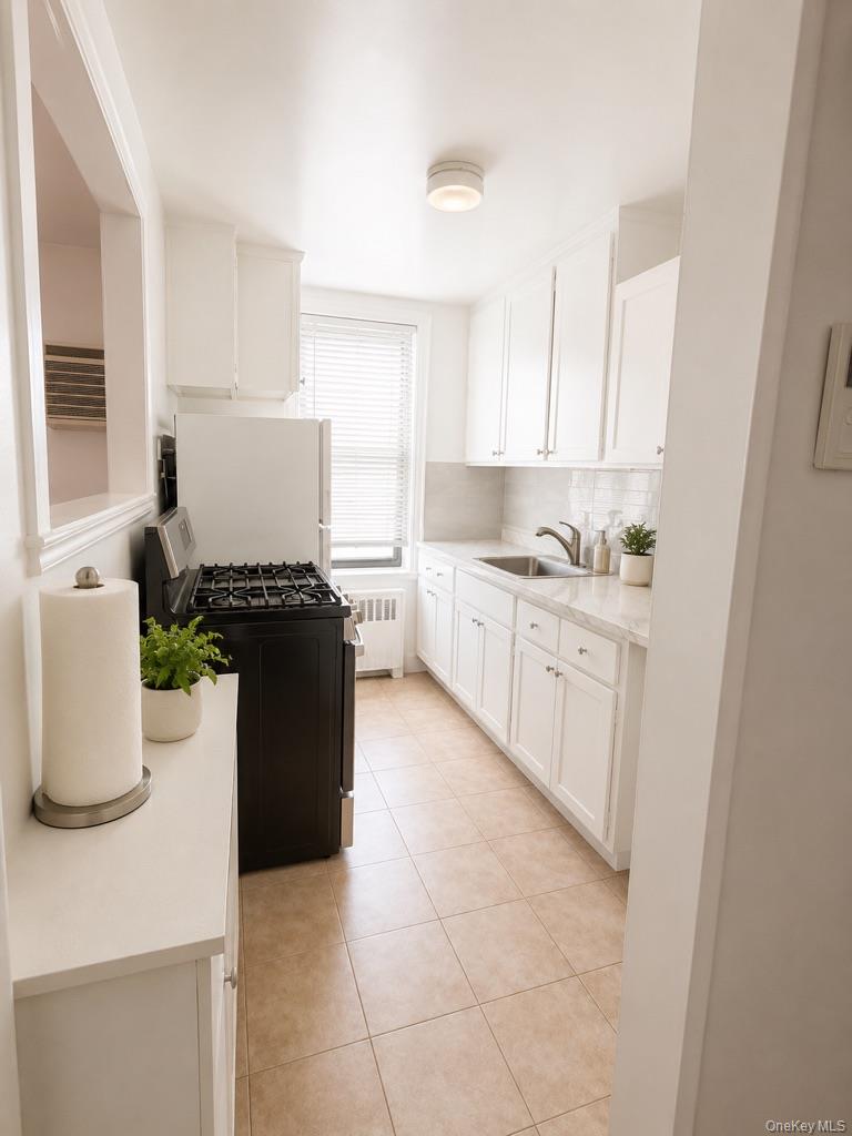 209-10 41st Avenue, Unit 1R photo 4