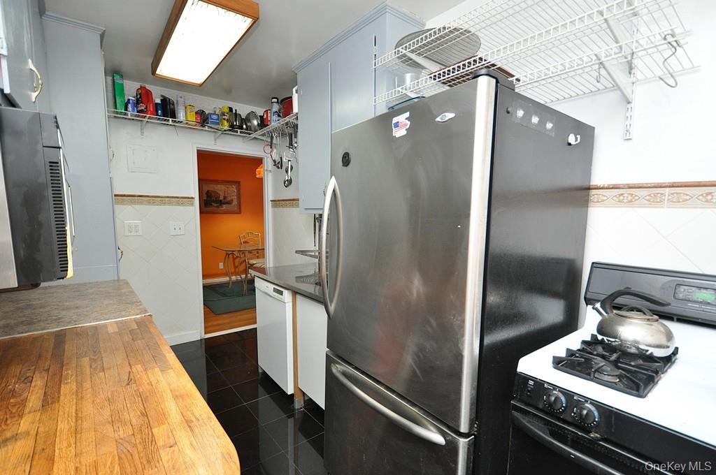 491 Riverdale Avenue, Unit 6D photo 10