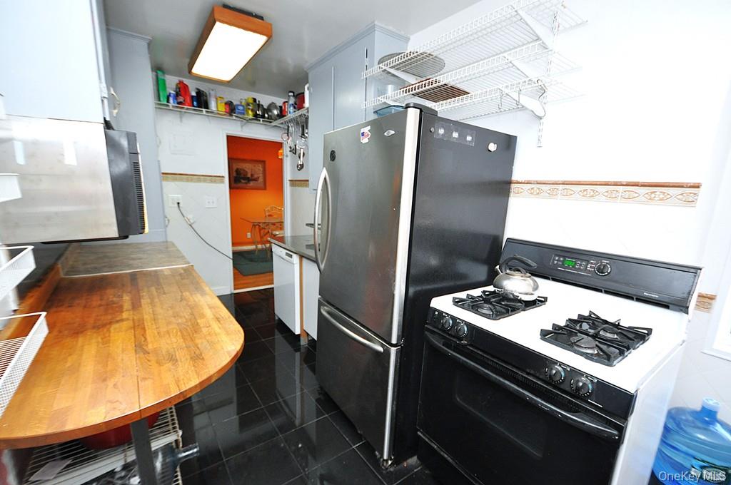 491 Riverdale Avenue, Unit 6D photo 8