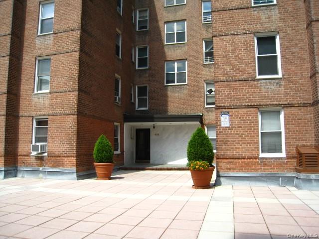 491 Riverdale Avenue, Unit 6D photo 24