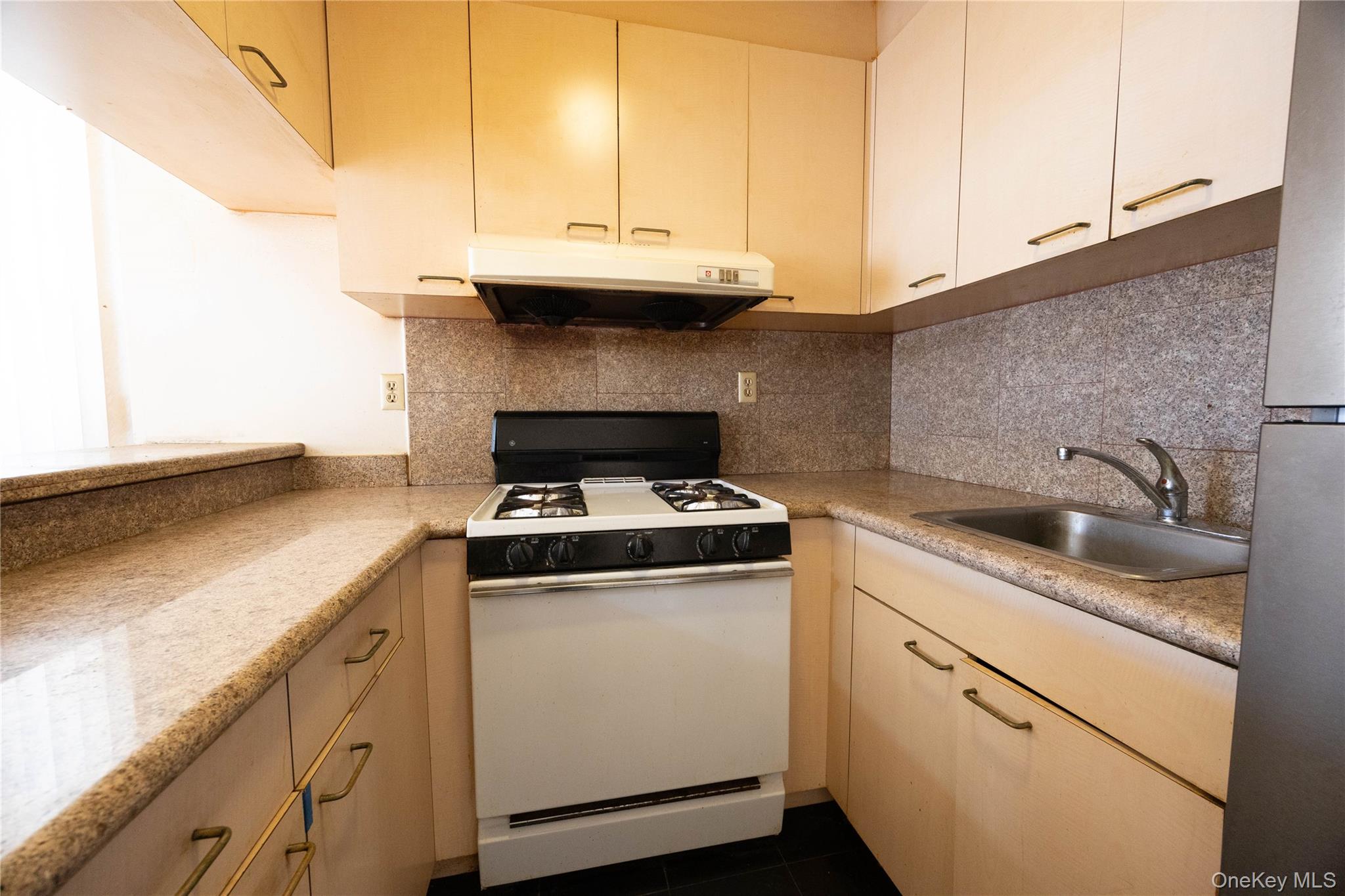 13987 35th Avenue, Unit 3C photo 5