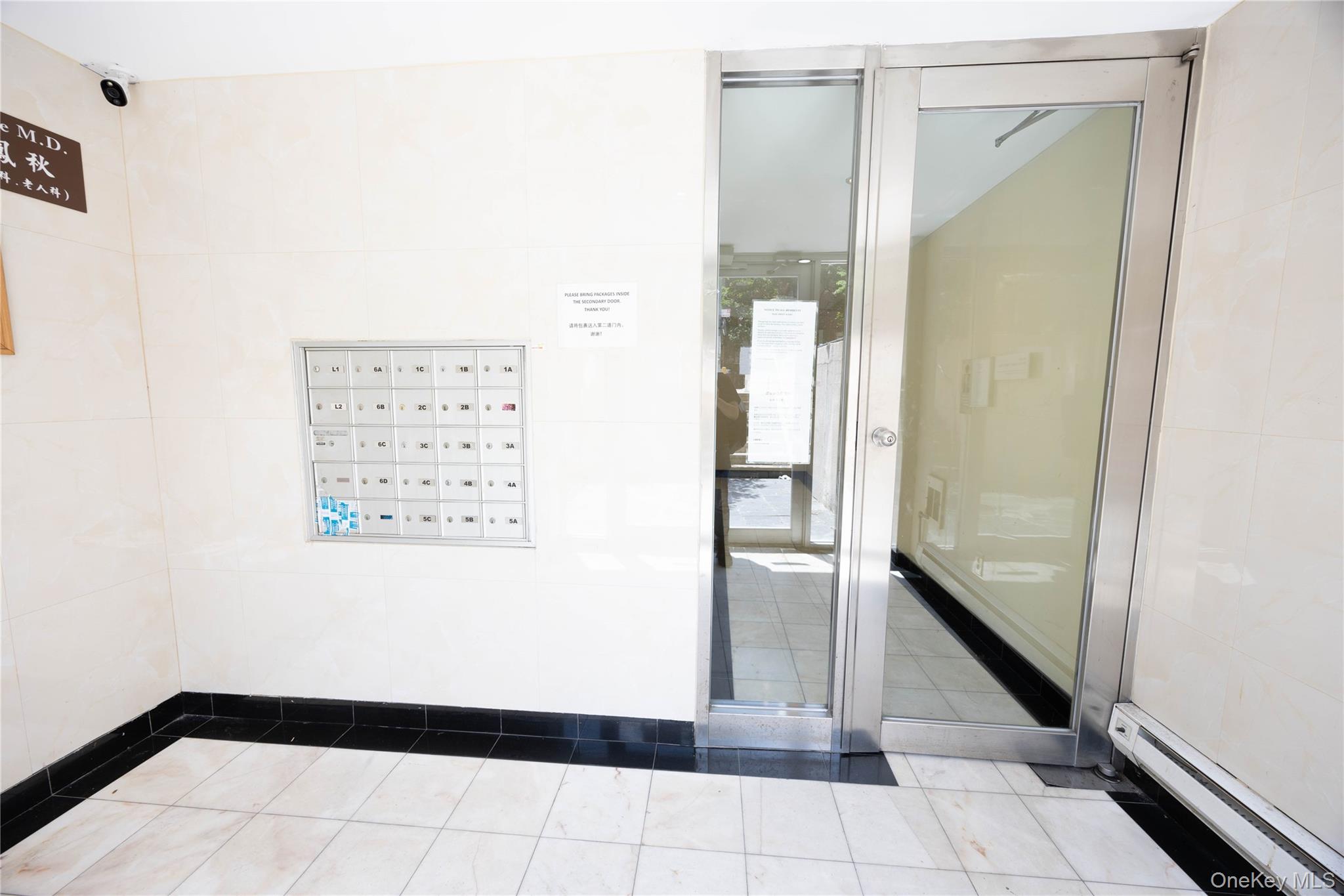 13987 35th Avenue, Unit 3C photo 4