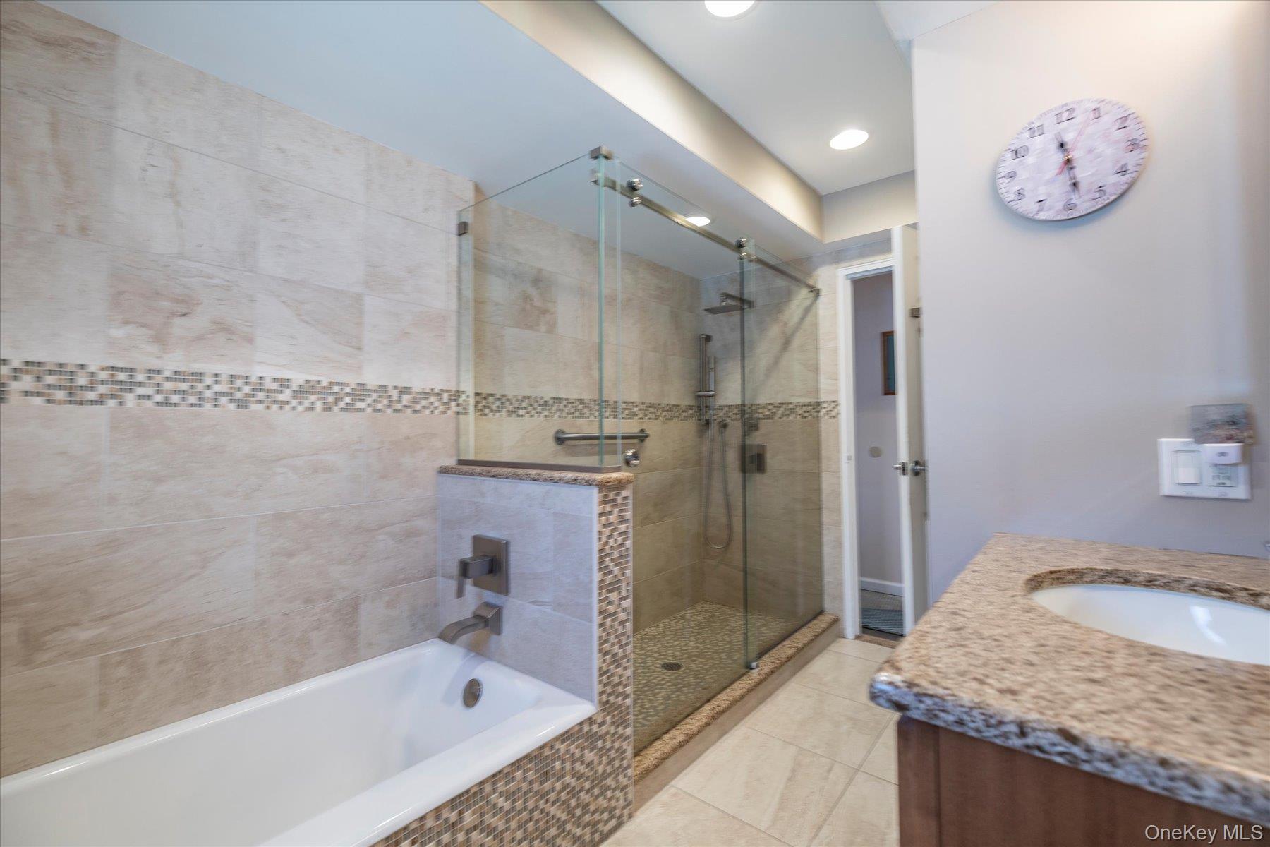 165 Elaine Drive – For Sale photo 16
