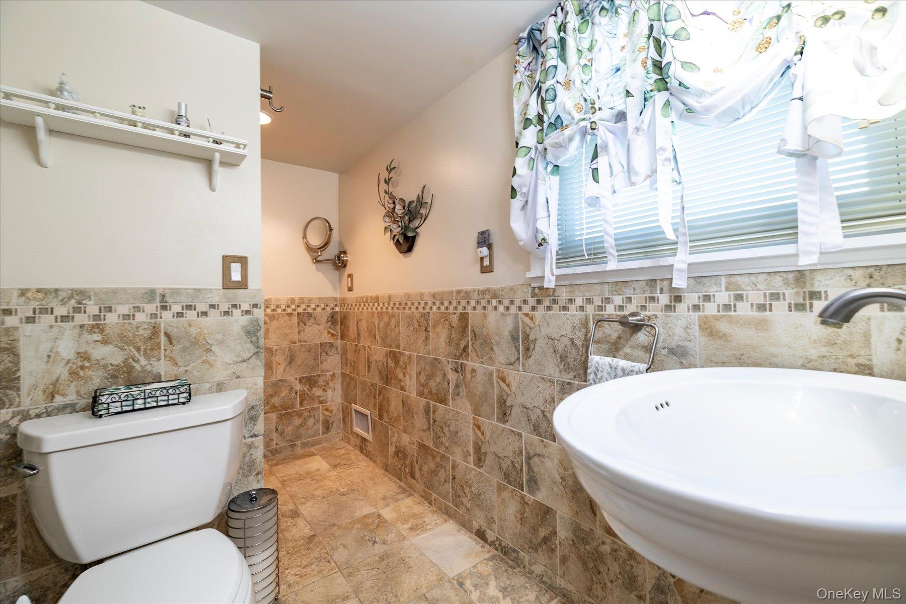165 Elaine Drive – For Sale photo 24