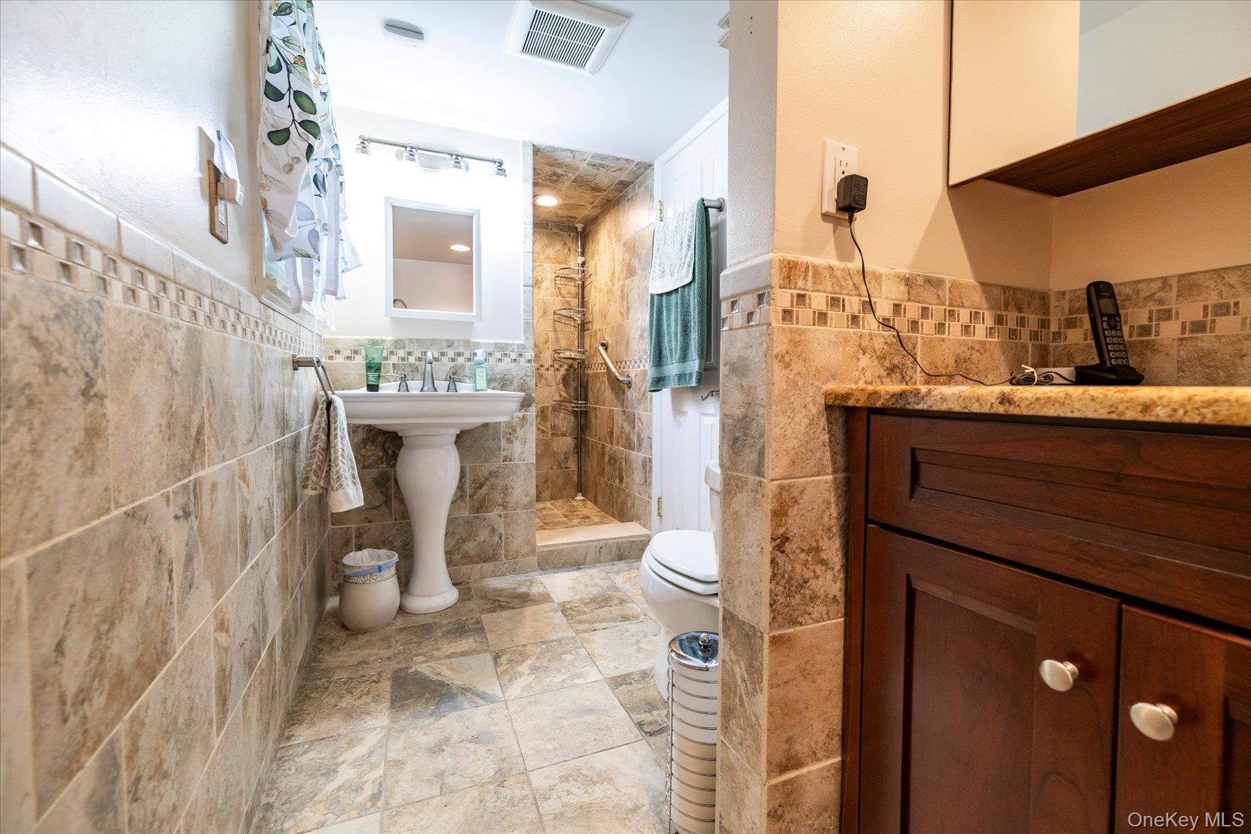 165 Elaine Drive – For Sale photo 22