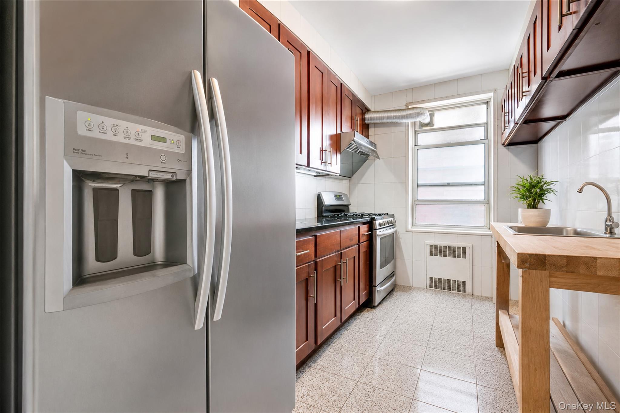 27-10 Parsons Boulevard, Unit 4B photo 9
