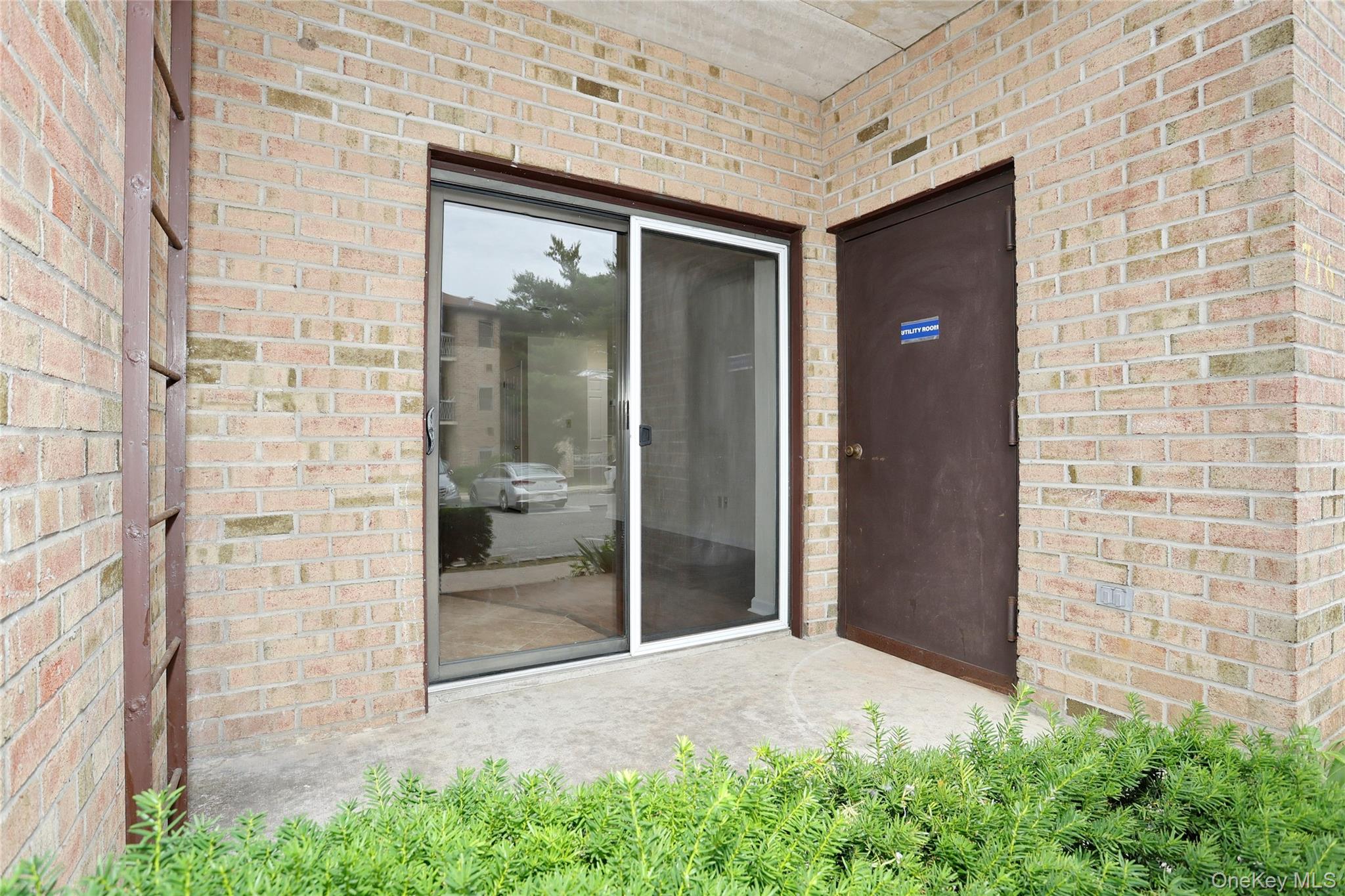 716 Kennedy Drive – For Sale photo 26
