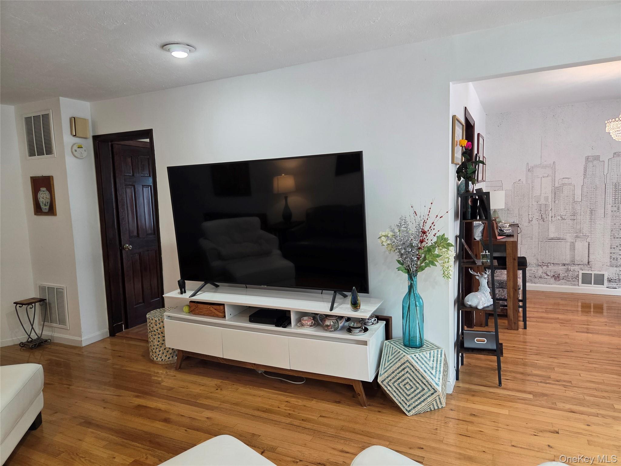 15-40 215th Street – For Sale photo 18