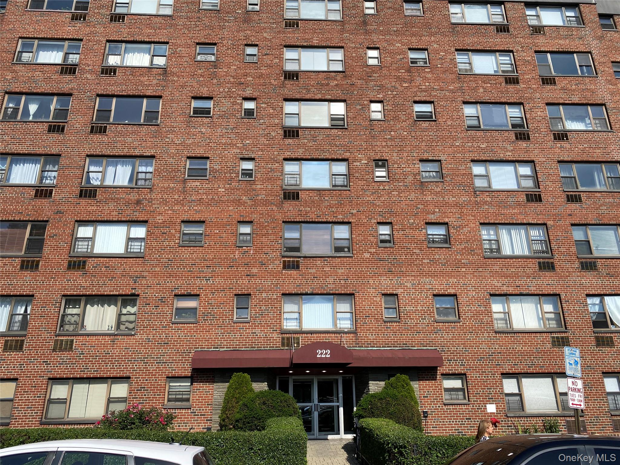 222 N Broadway, Unit 6B