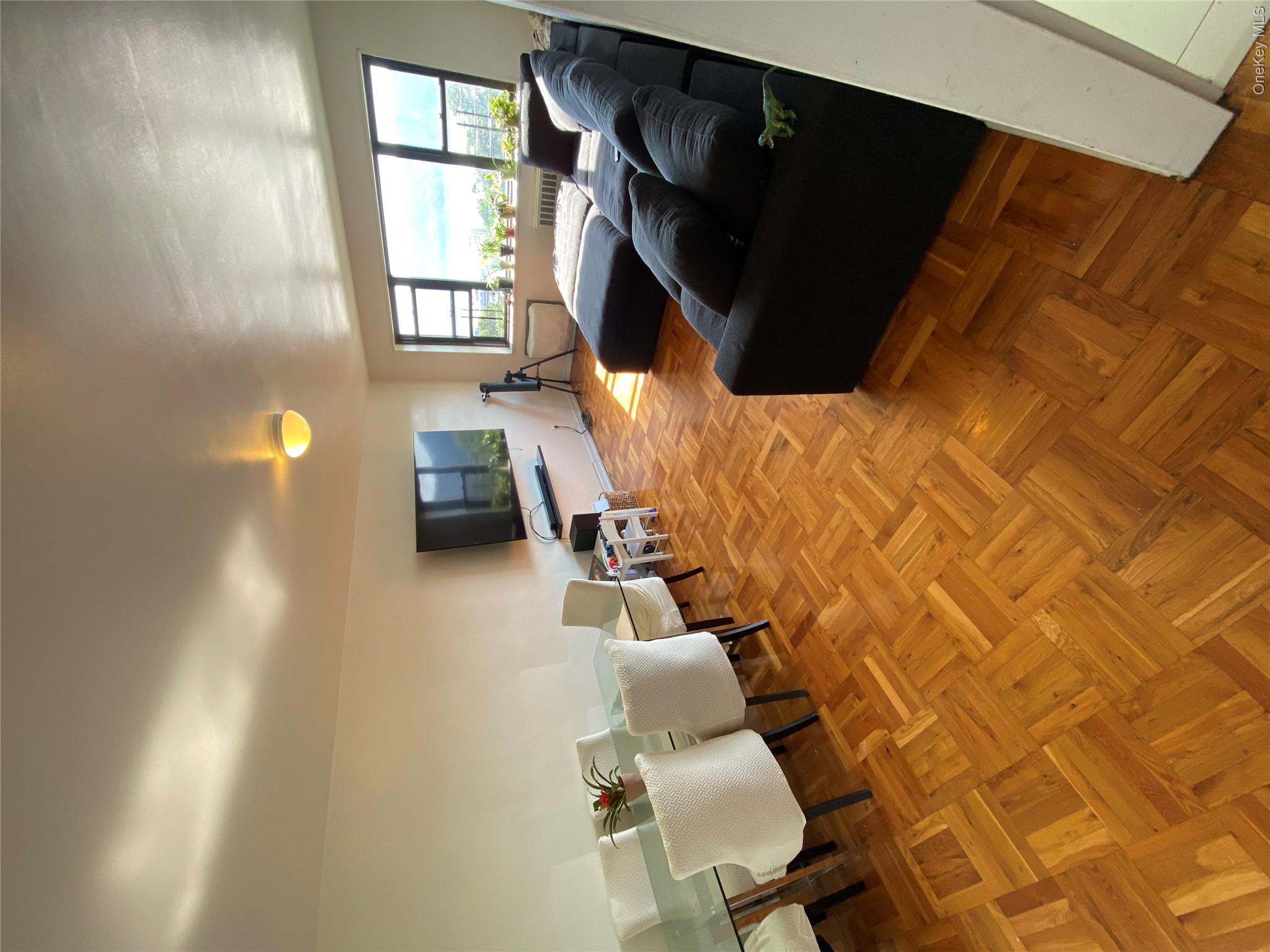 222 N Broadway, Unit 6B photo 15
