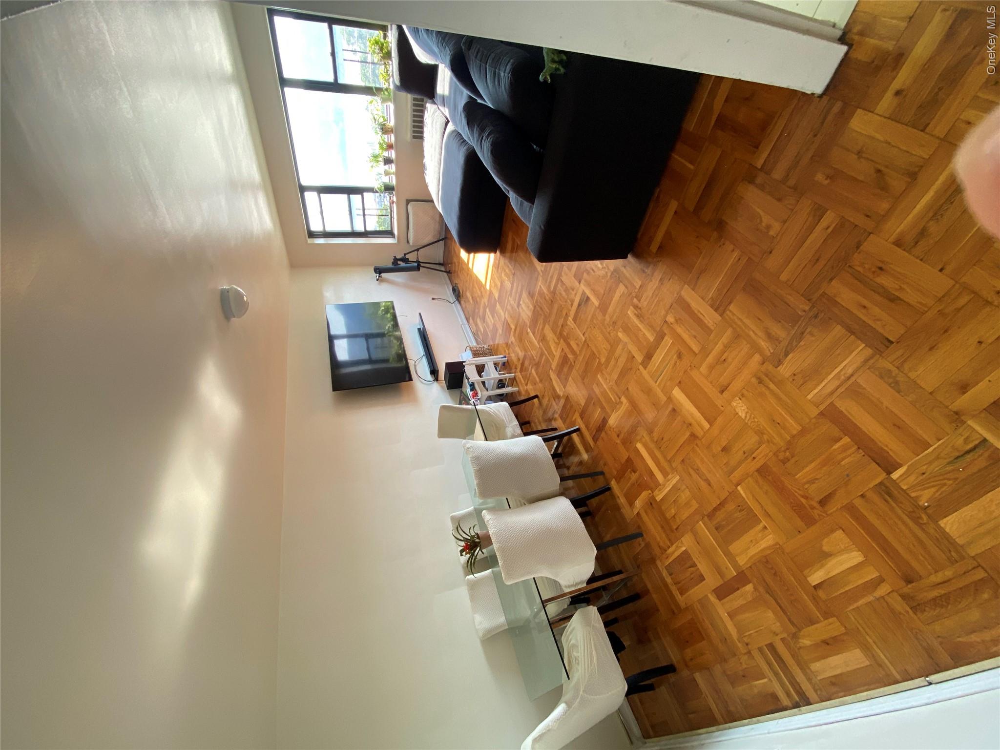 222 N Broadway, Unit 6B photo 9