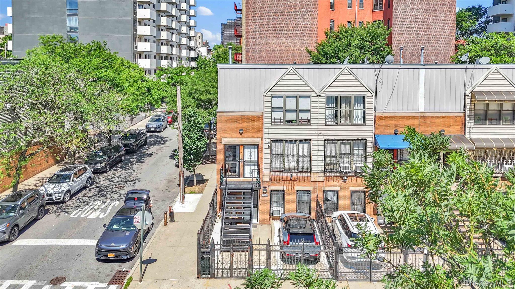2001 Prospect Avenue – For Sale