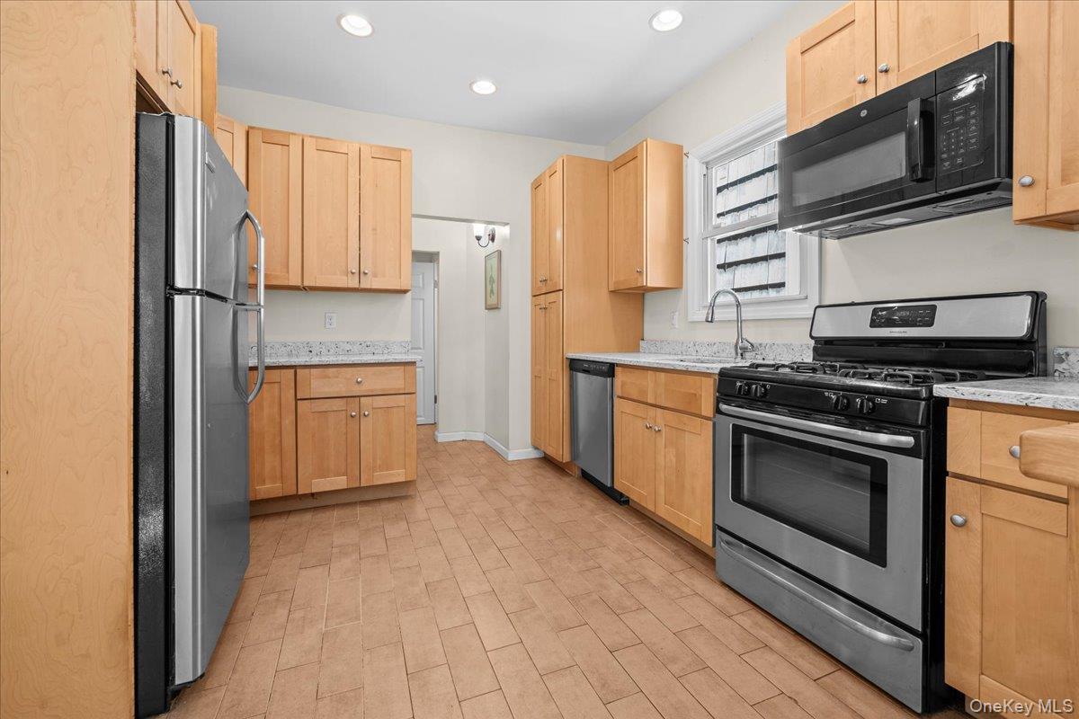 5600 Mosholu Avenue – For Sale photo 12