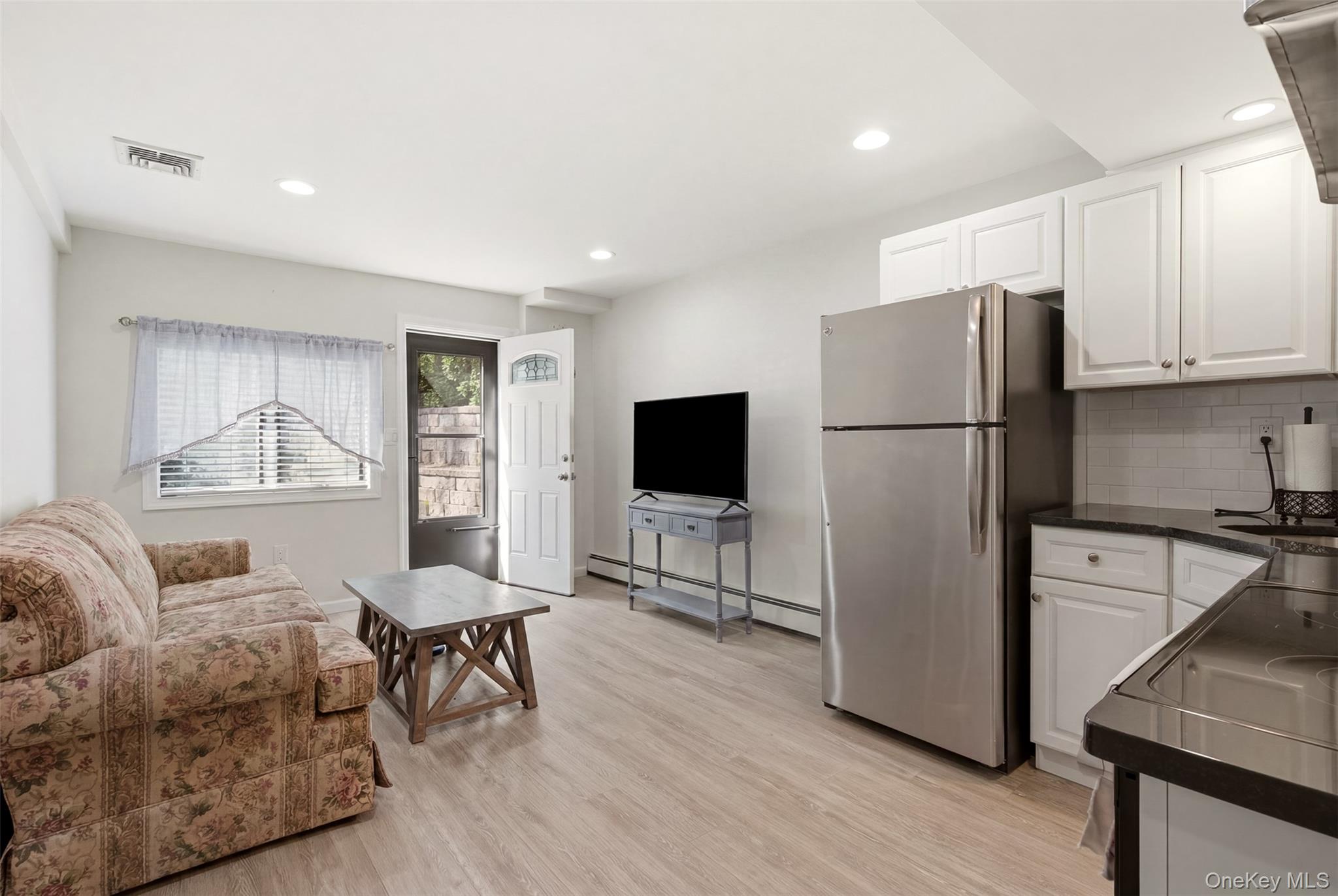 29 Vineyard Road – For Sale photo 28