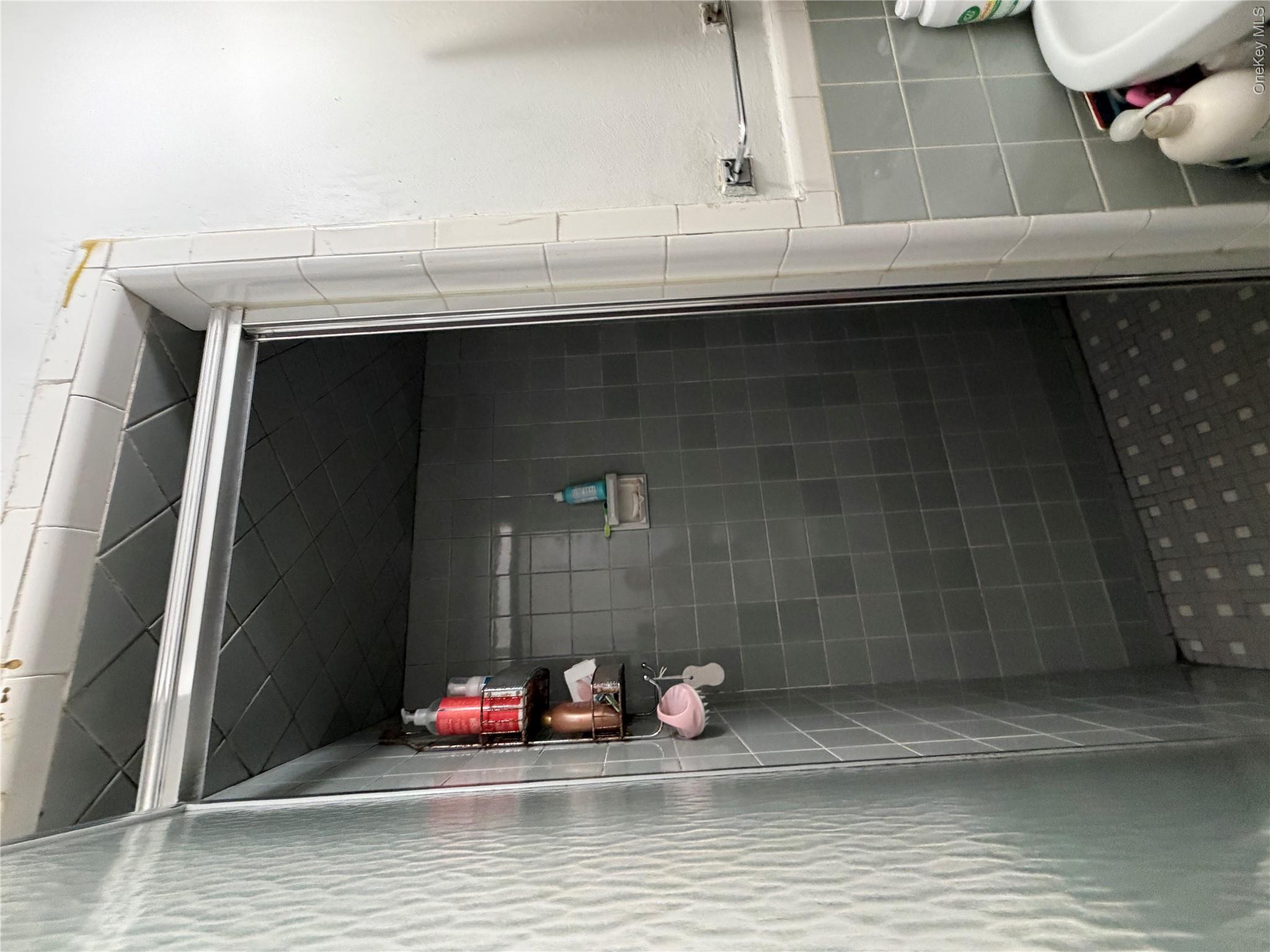 2835 Webb Avenue, Unit 6E photo 13