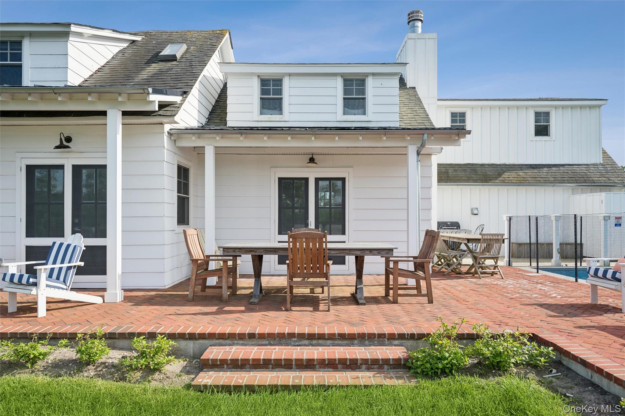 87 Foster Avenue – For Sale photo 23