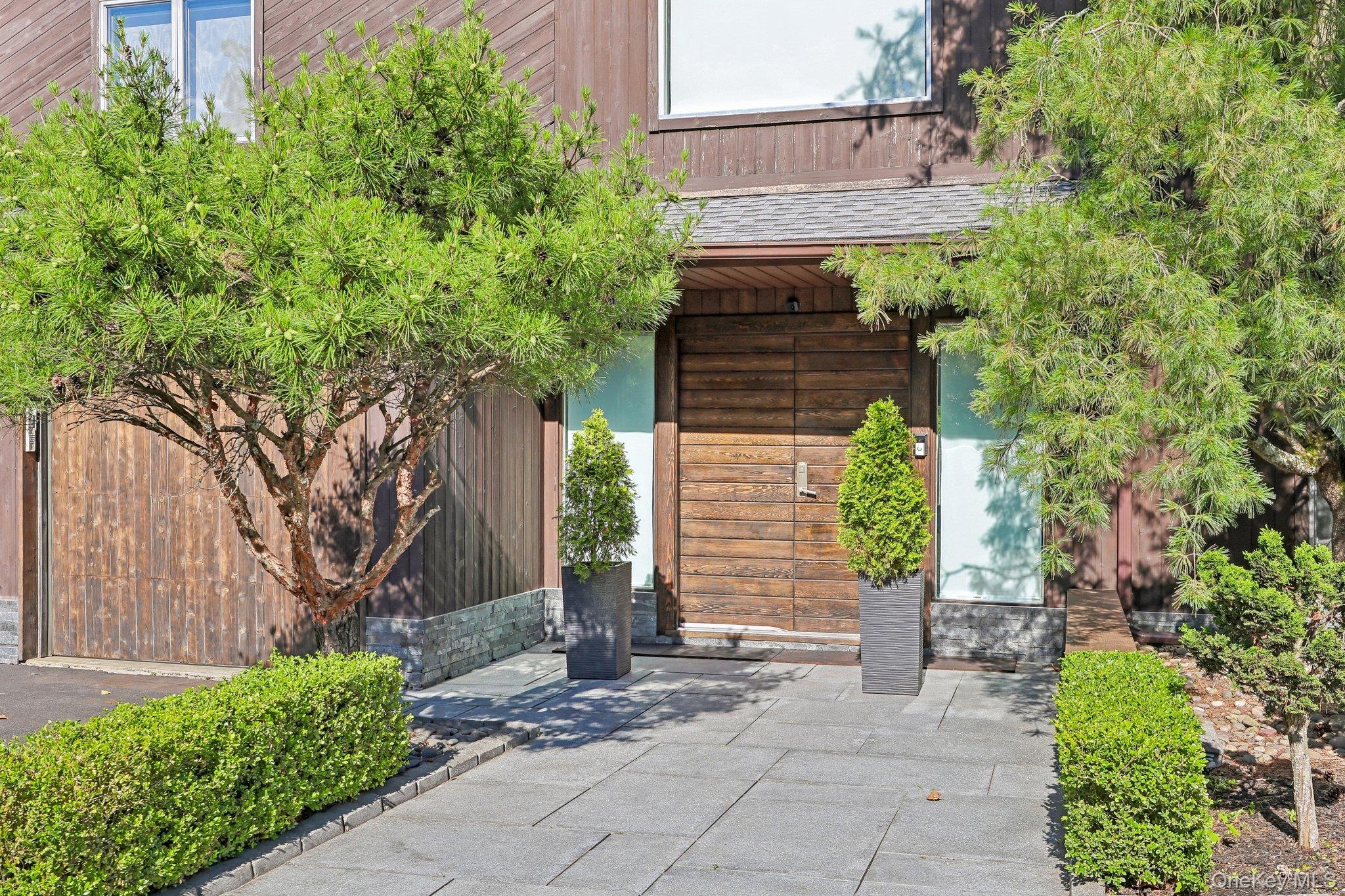 108 Bellows Lane – For Sale photo 2