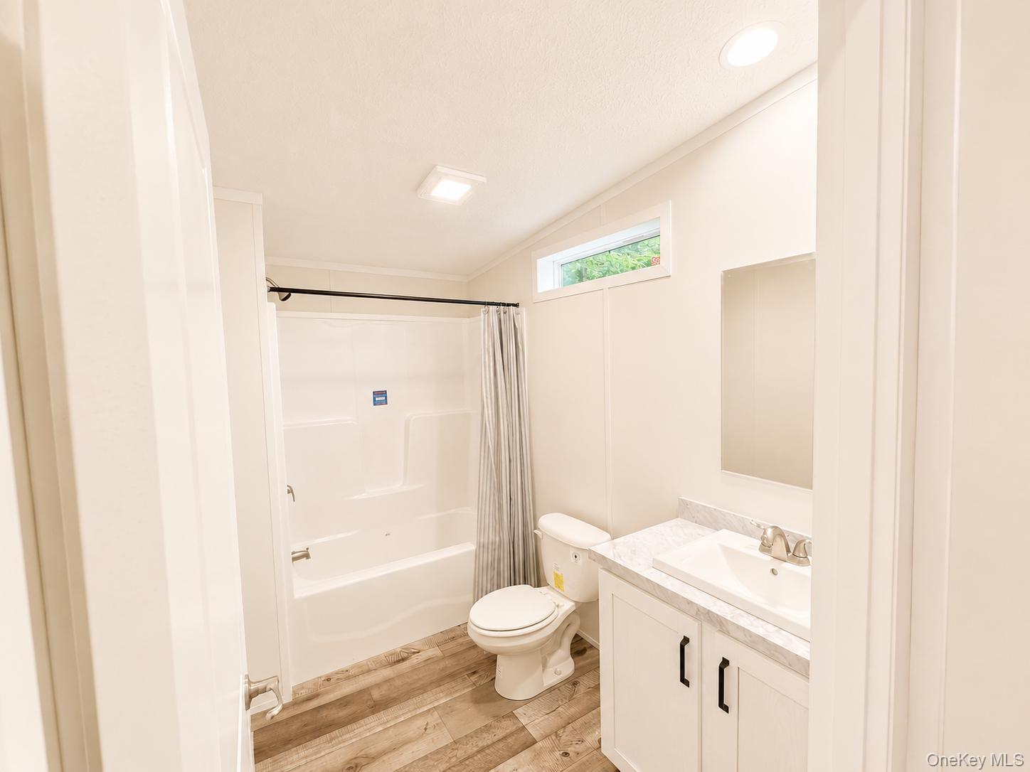 256 Main Street – For Sale photo 16