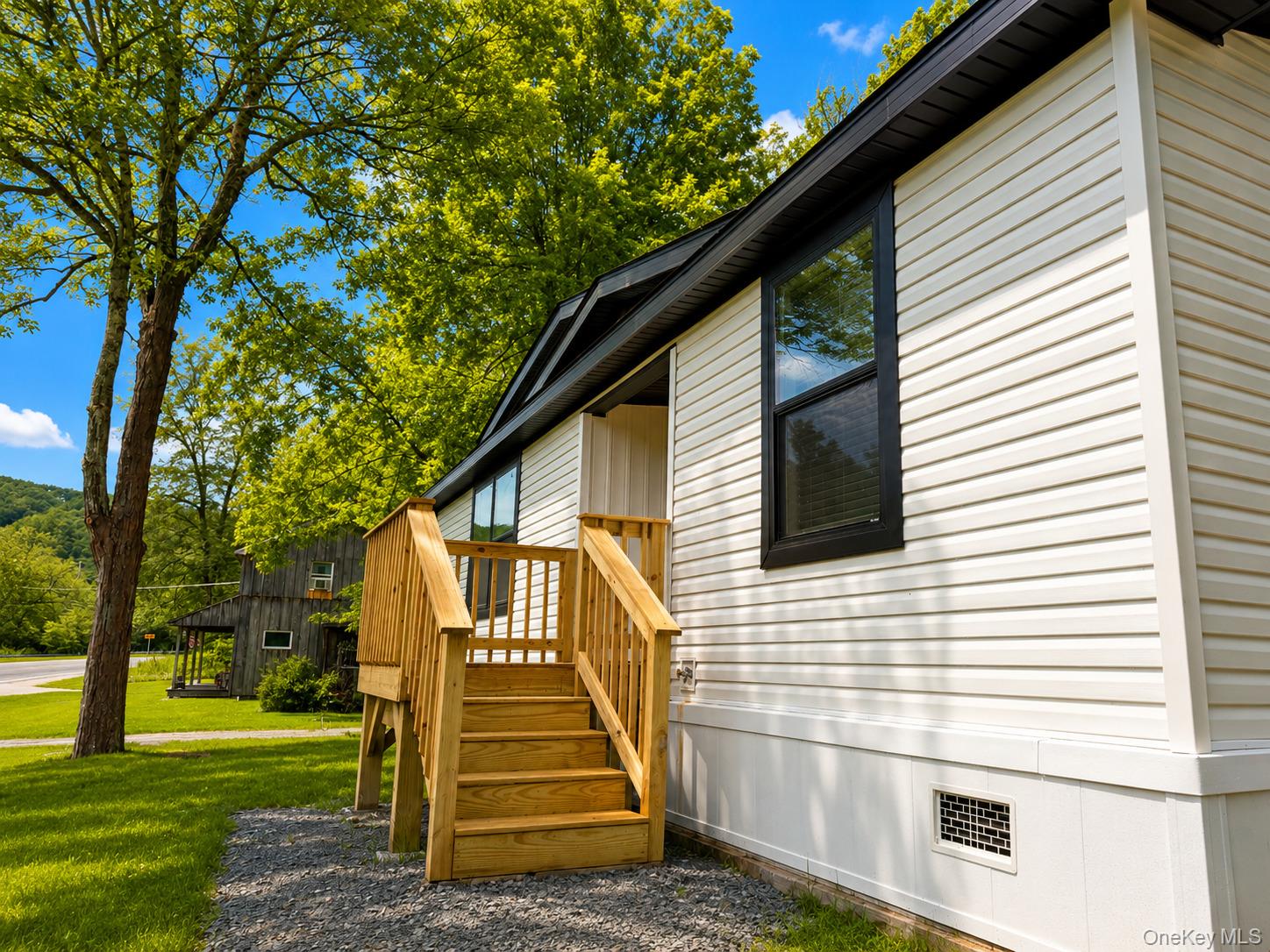256 Main Street – For Sale photo 2