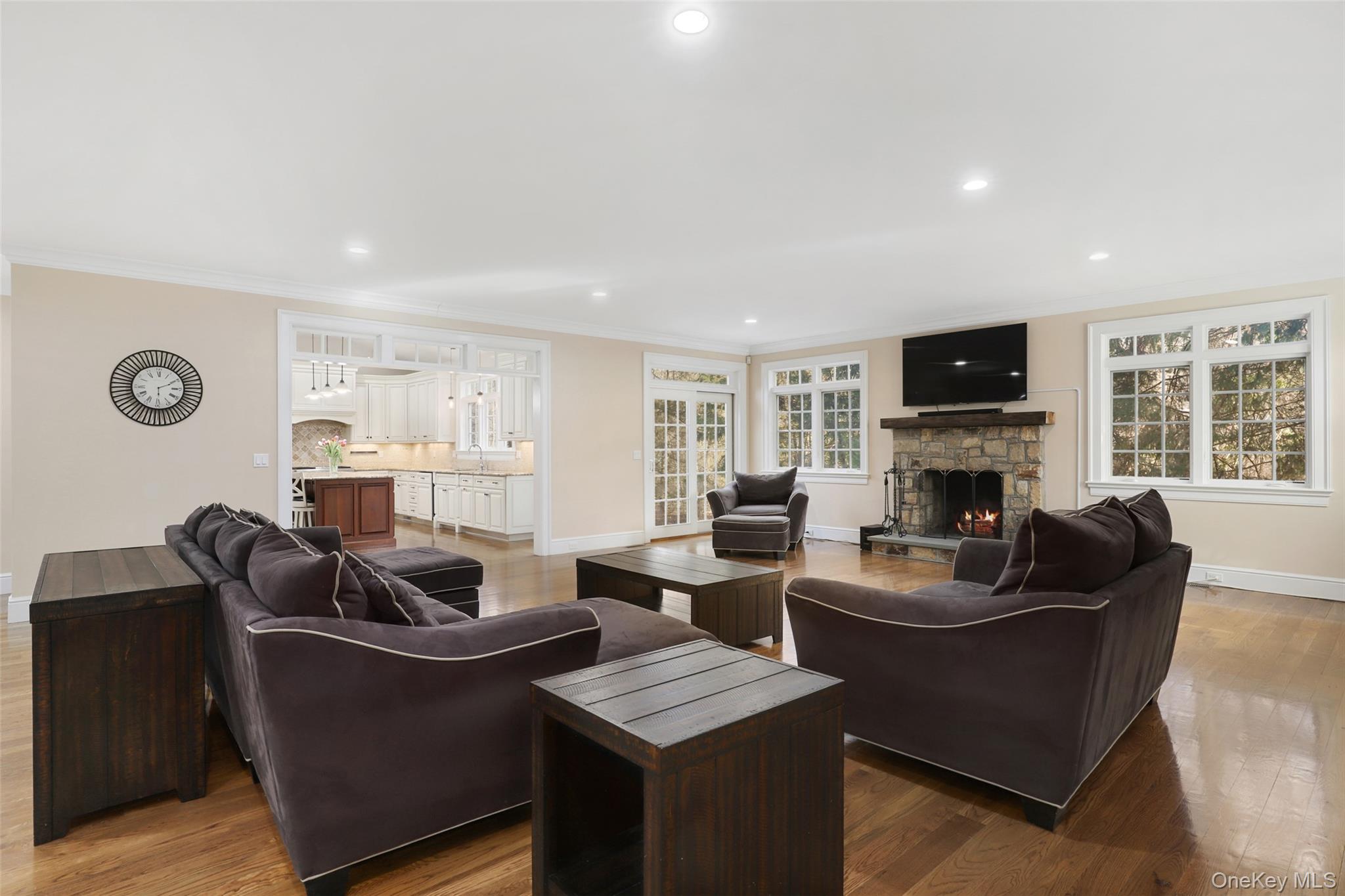 4 Hardscrabble Road – For Rent photo 3