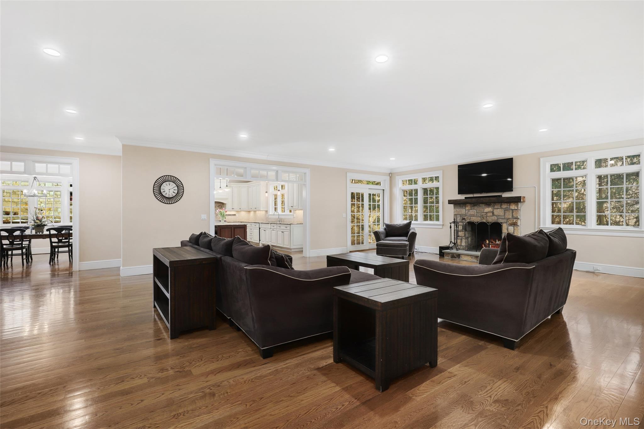 4 Hardscrabble Road – For Rent photo 2