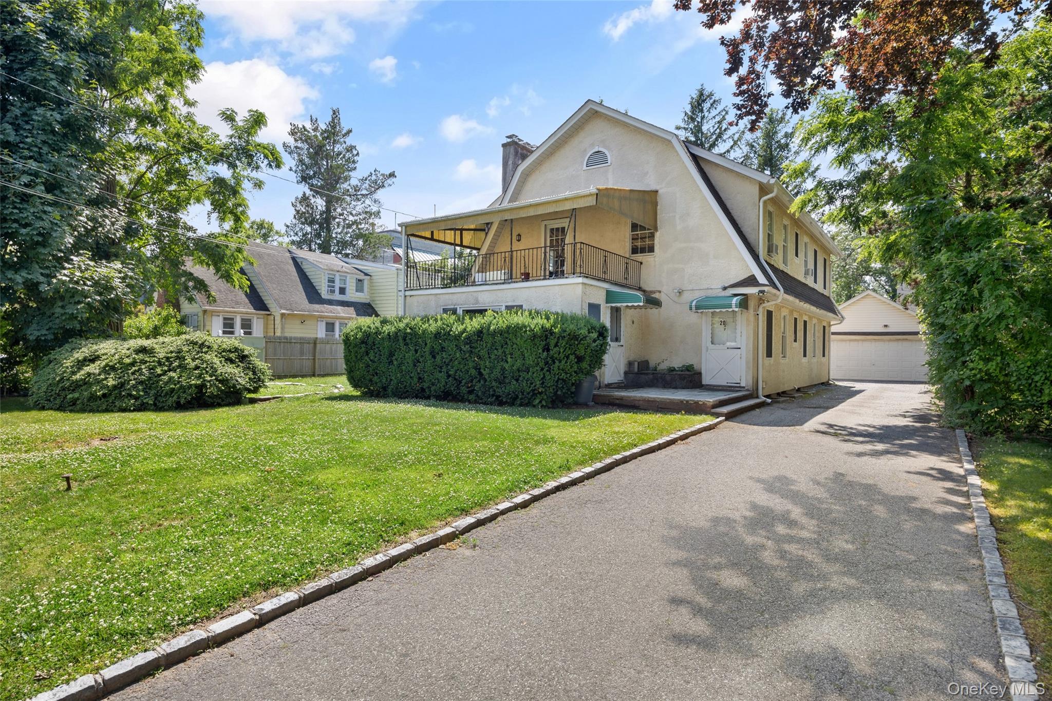 20 Spruce Street – For Sale