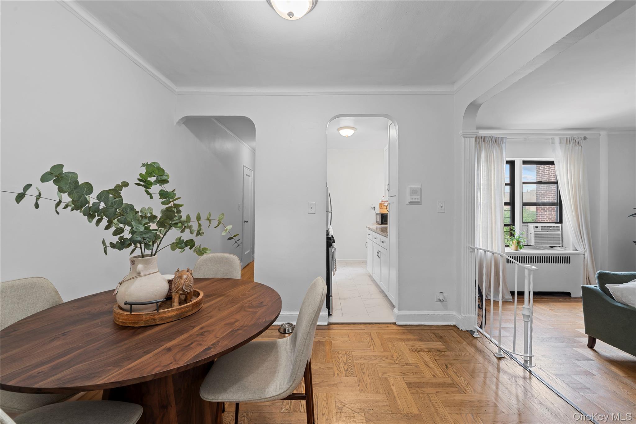 3245 Perry Avenue, Unit 6F photo 6