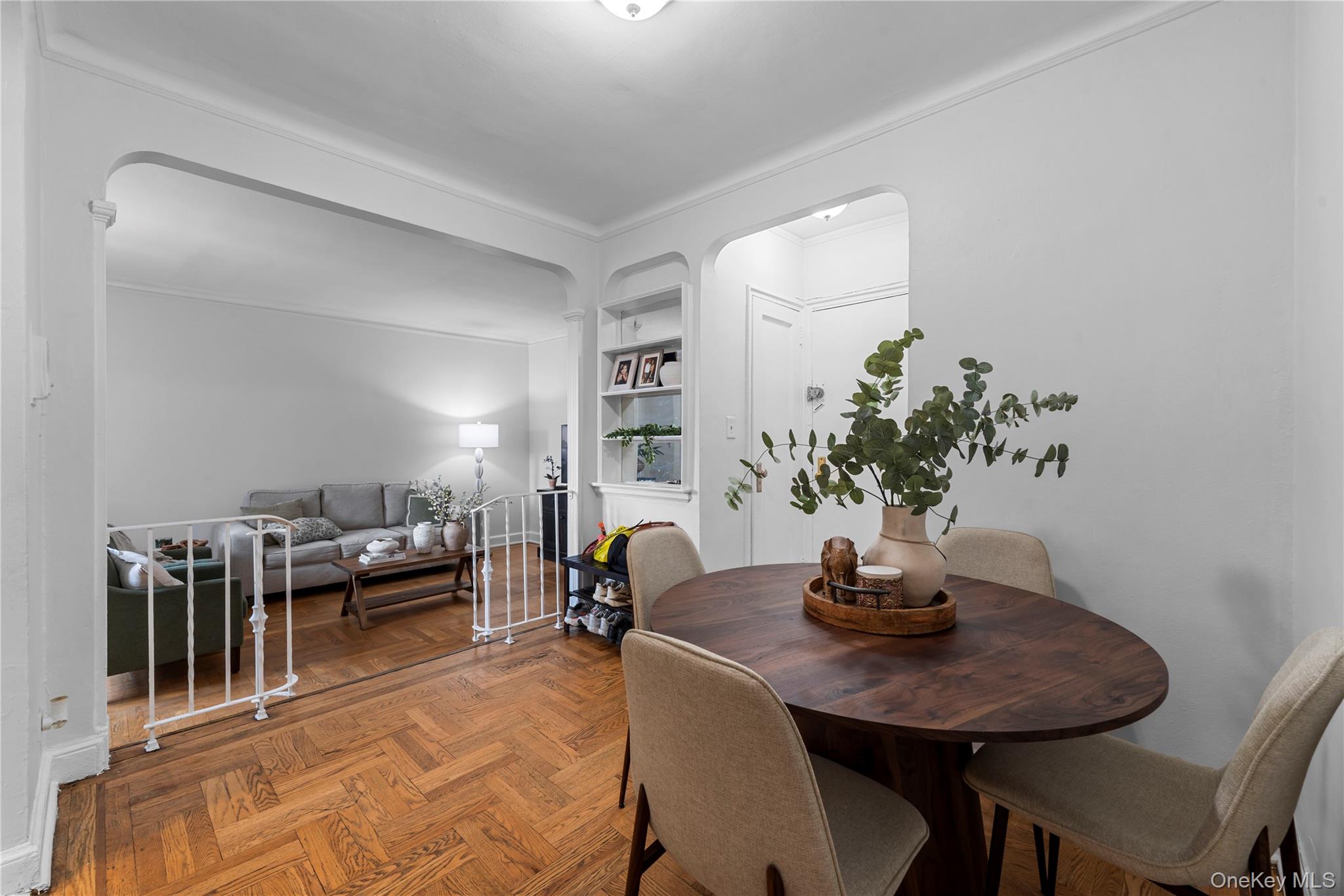 3245 Perry Avenue, Unit 6F photo 2