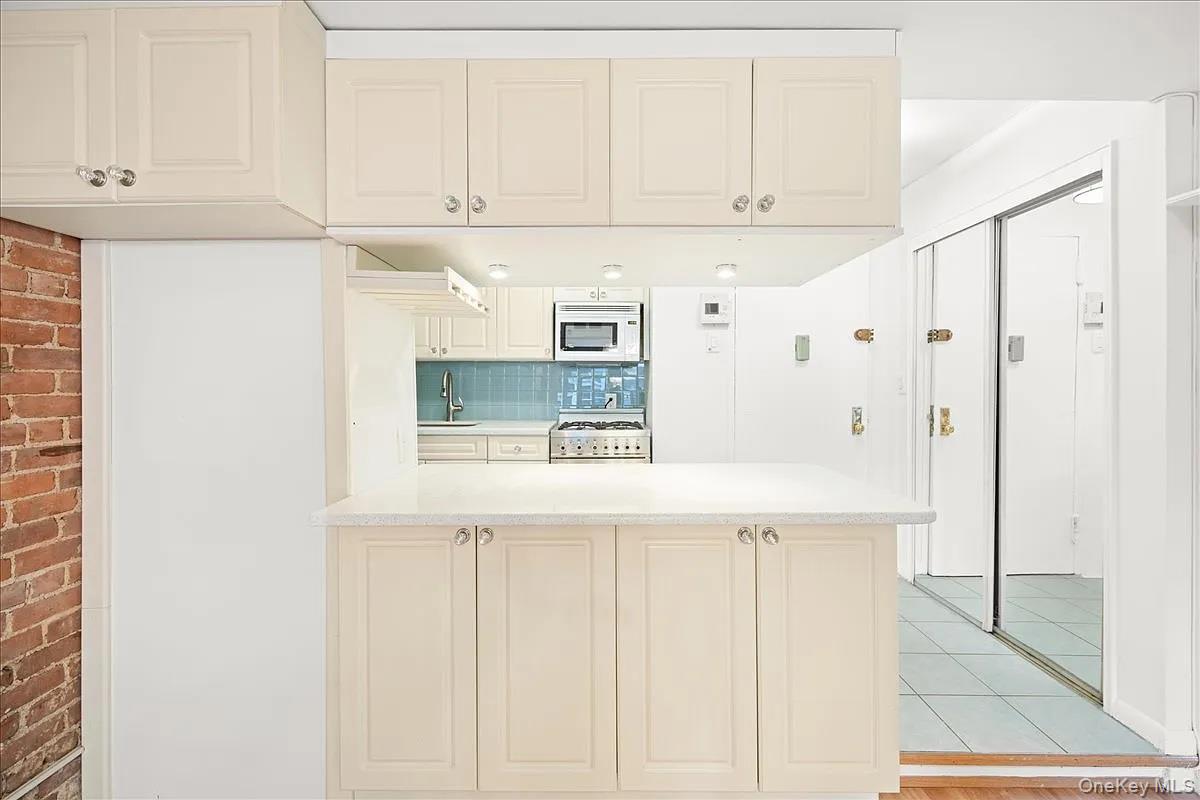 131 W 85th Street, Unit 1E photo 6
