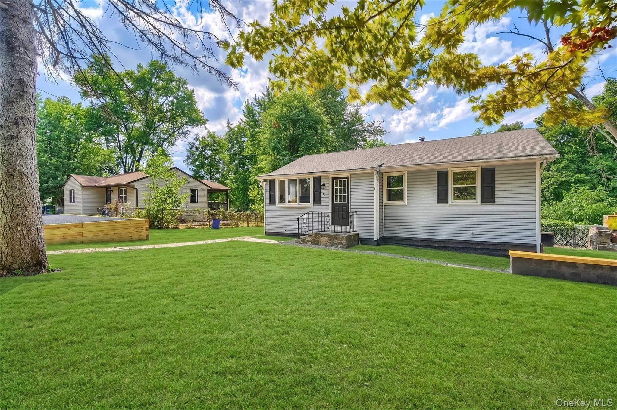 4 Revere Road – For Sale photo 2