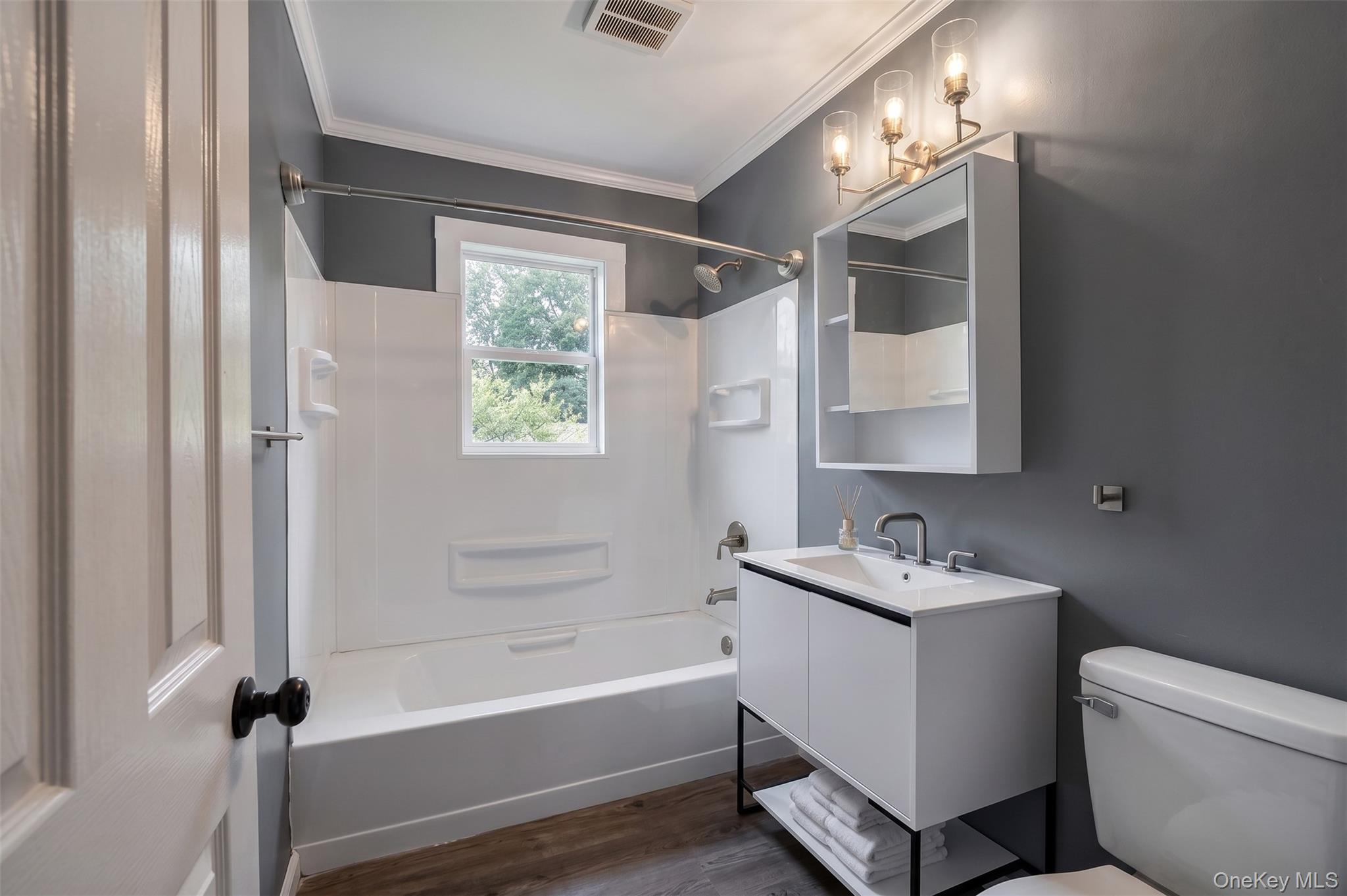 4 Revere Road – For Sale photo 8