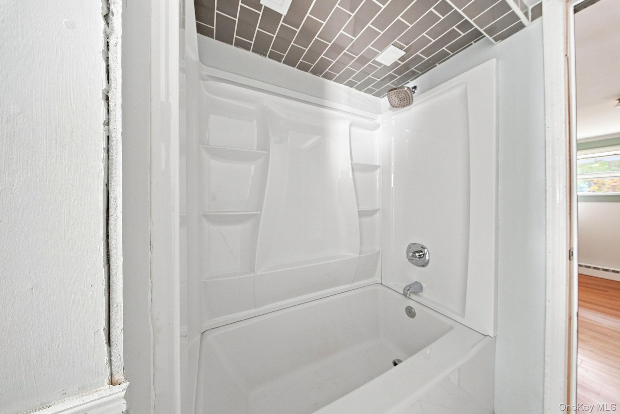 13 Oneida Trail – For Sale photo 2