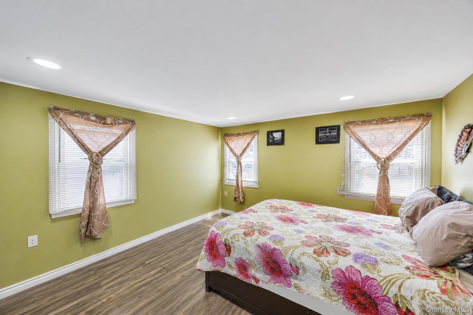 600 Broadway, Unit D14 photo 17