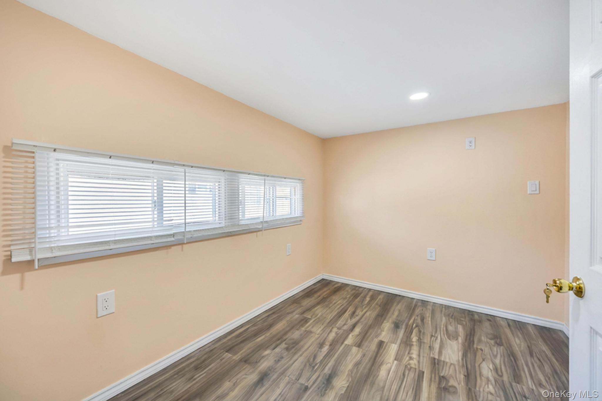 600 Broadway, Unit D14 photo 23