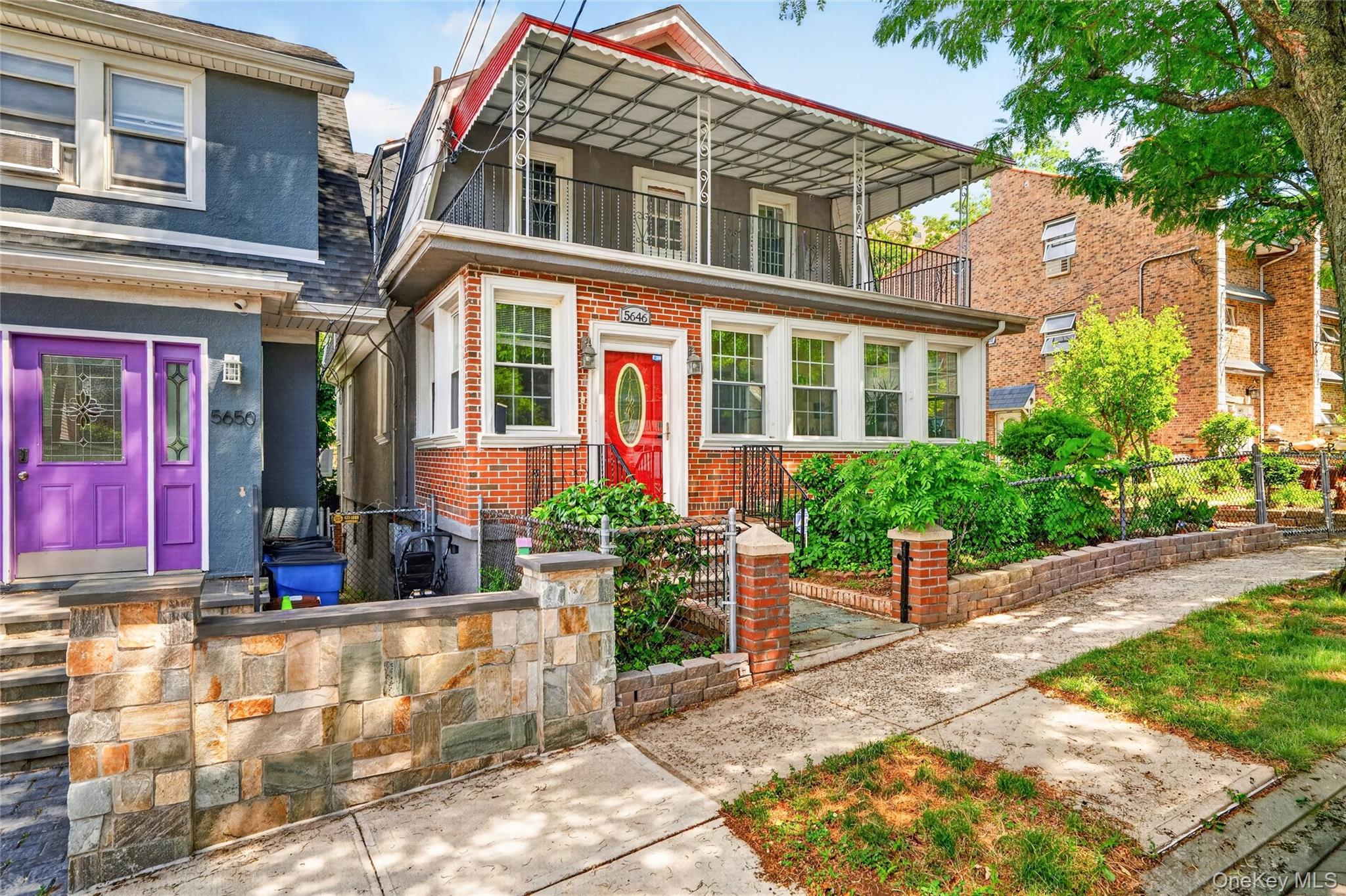 5646 Post Road – For Sale