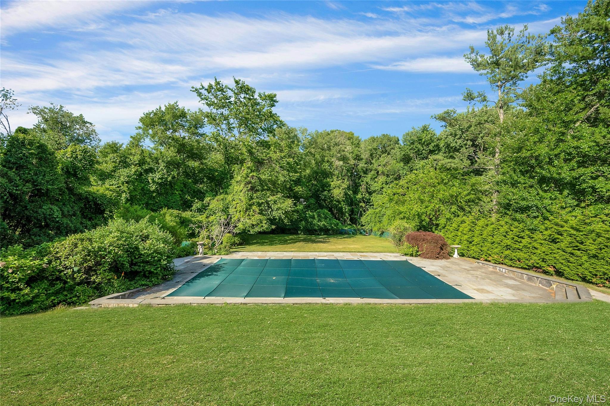 2 Meadowwood Lane – For Rent photo 26