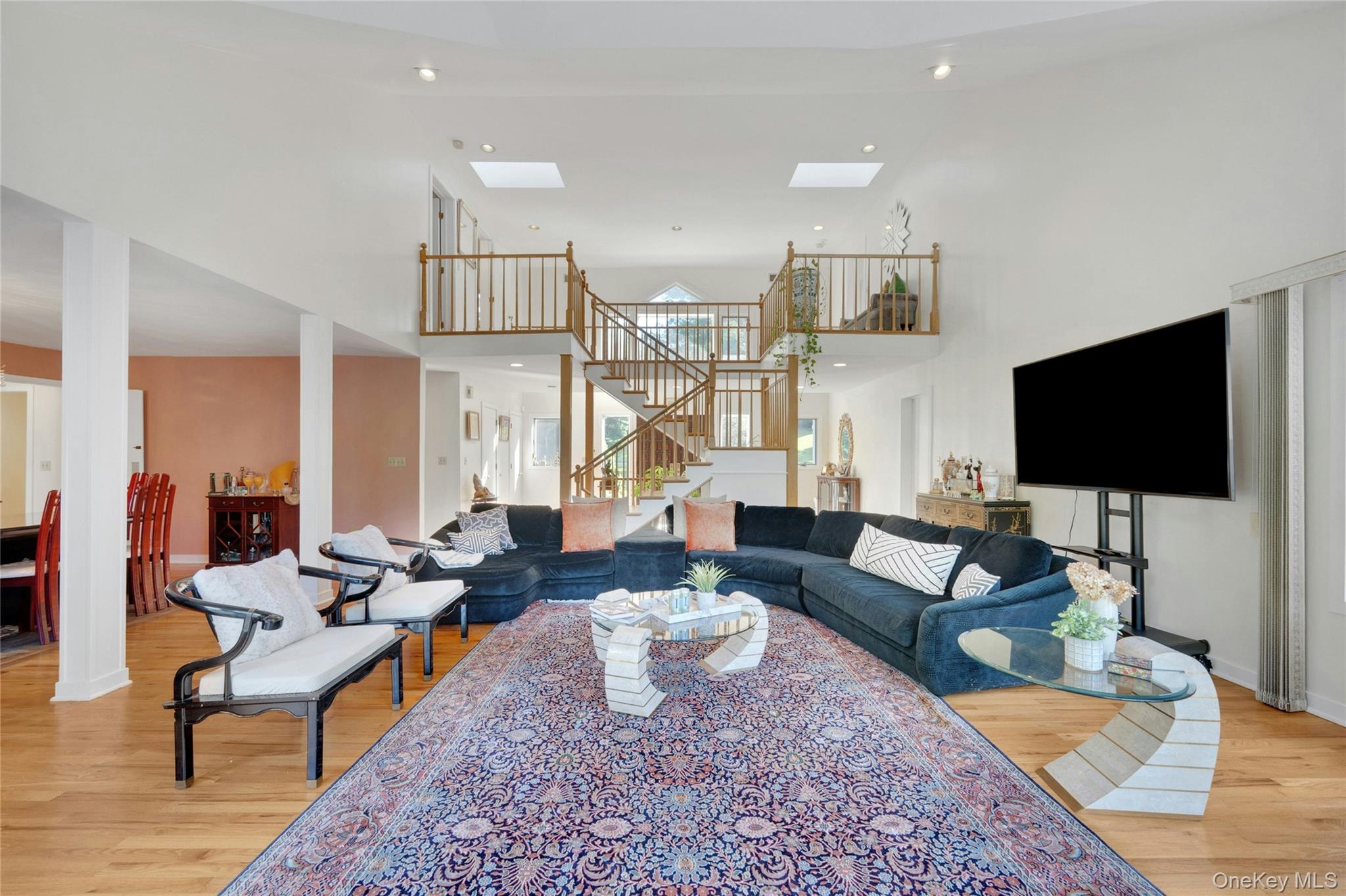 2 Meadowwood Lane – For Rent photo 6