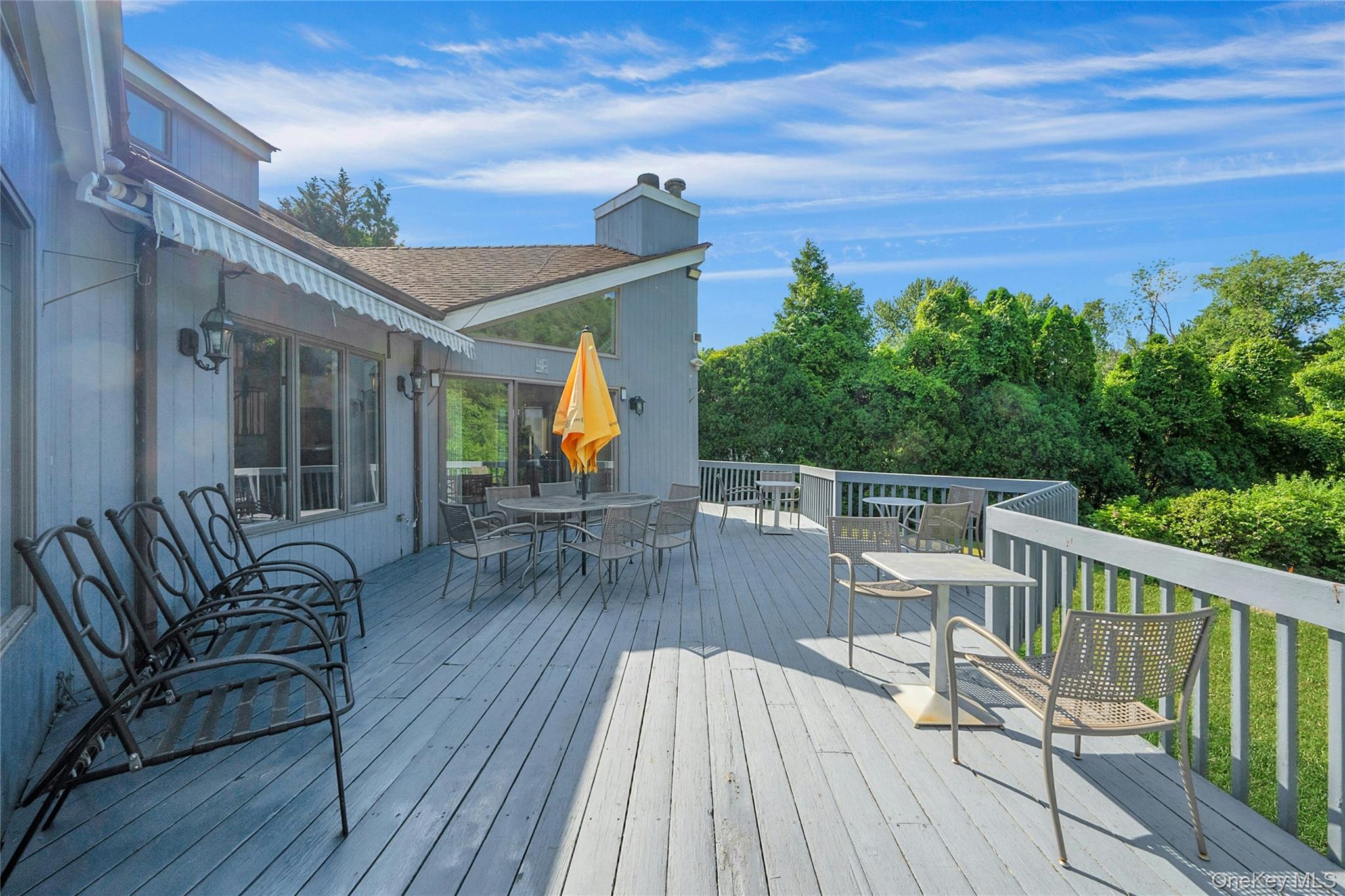 2 Meadowwood Lane – For Rent photo 25