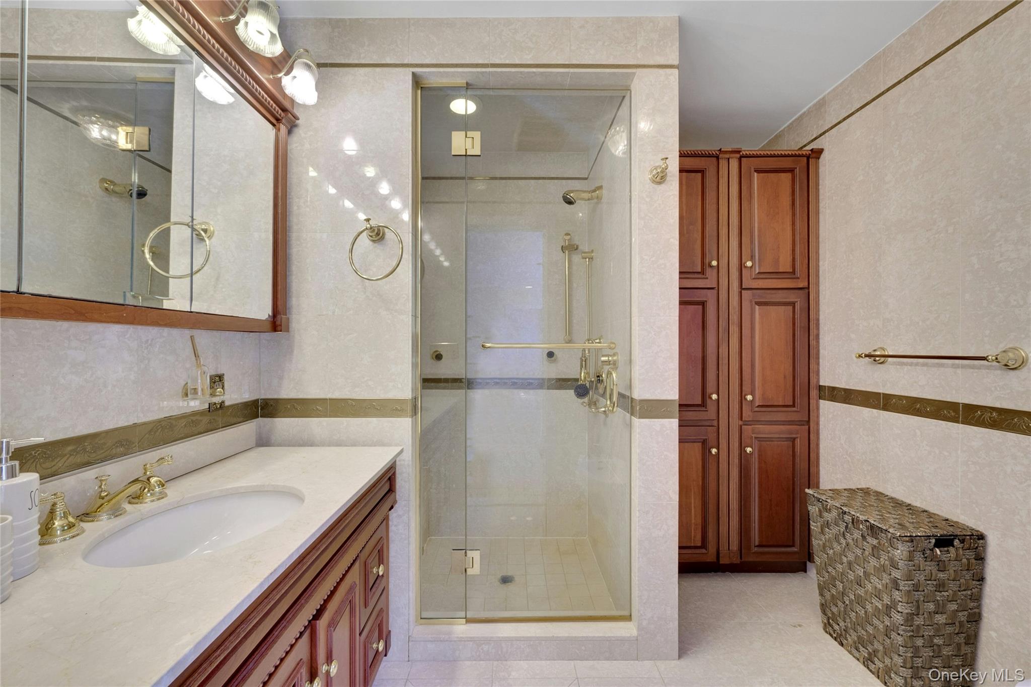 2 Meadowwood Lane – For Rent photo 20
