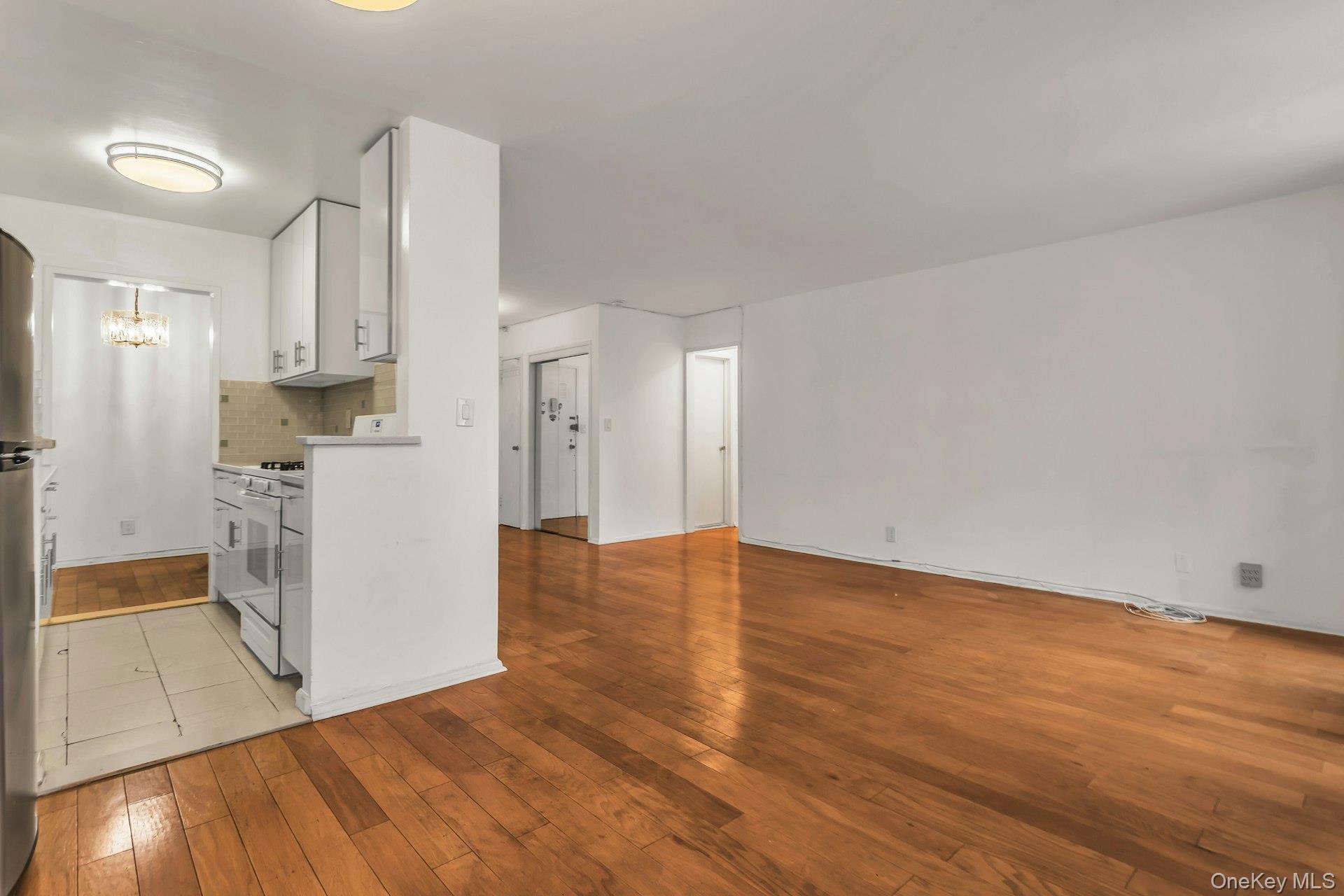 138-10 Franklin Avenue, Unit 9J photo 11