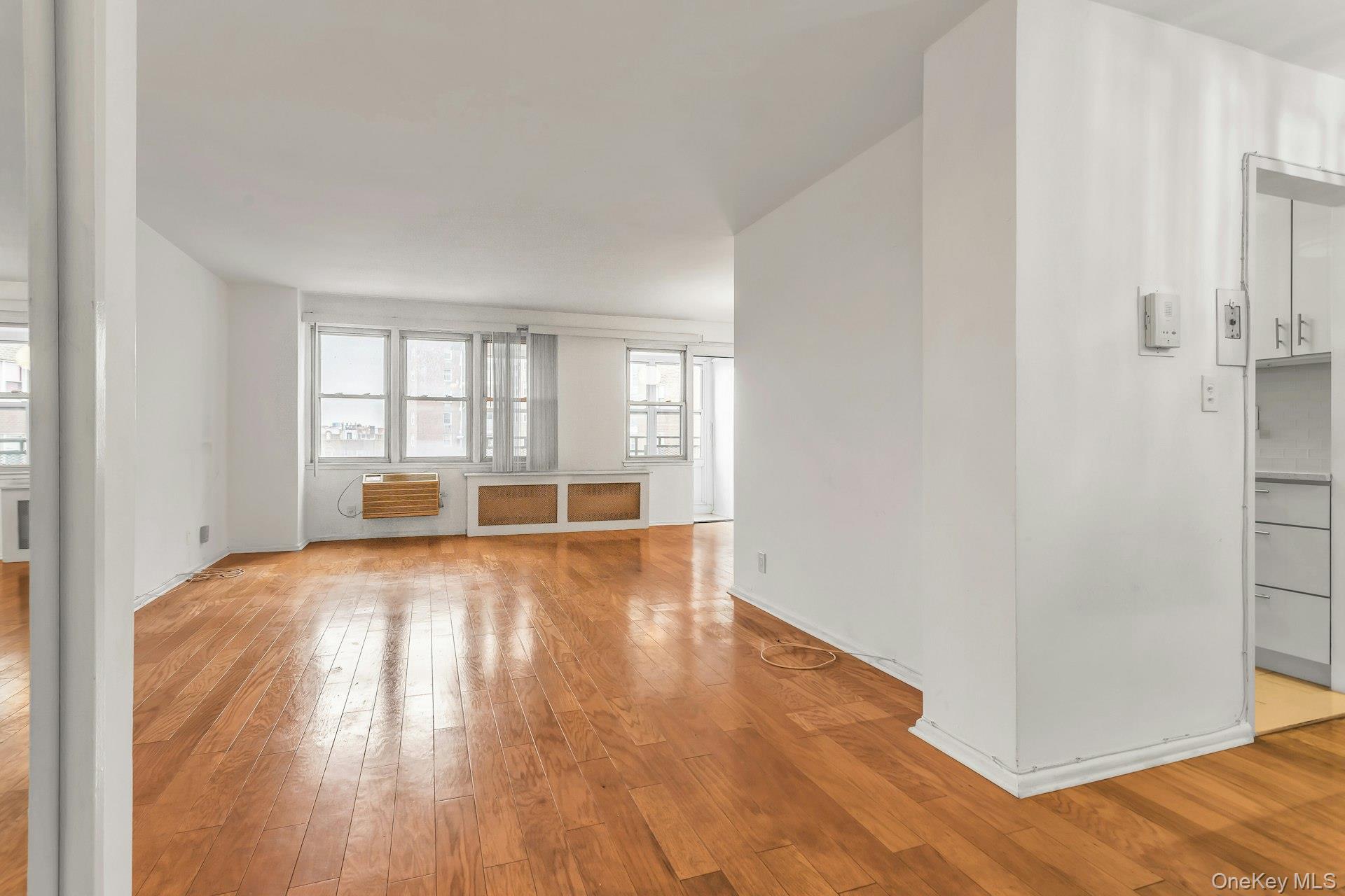 138-10 Franklin Avenue, Unit 9J photo 6