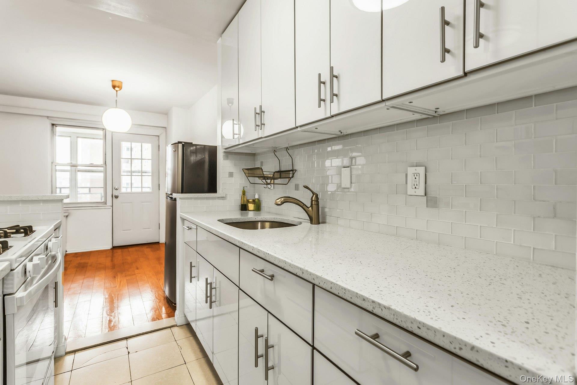 138-10 Franklin Avenue, Unit 9J photo 15