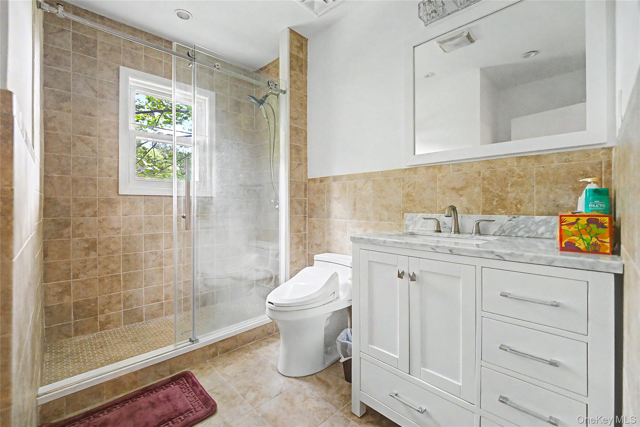 10 Hempton Road – For Rent photo 16
